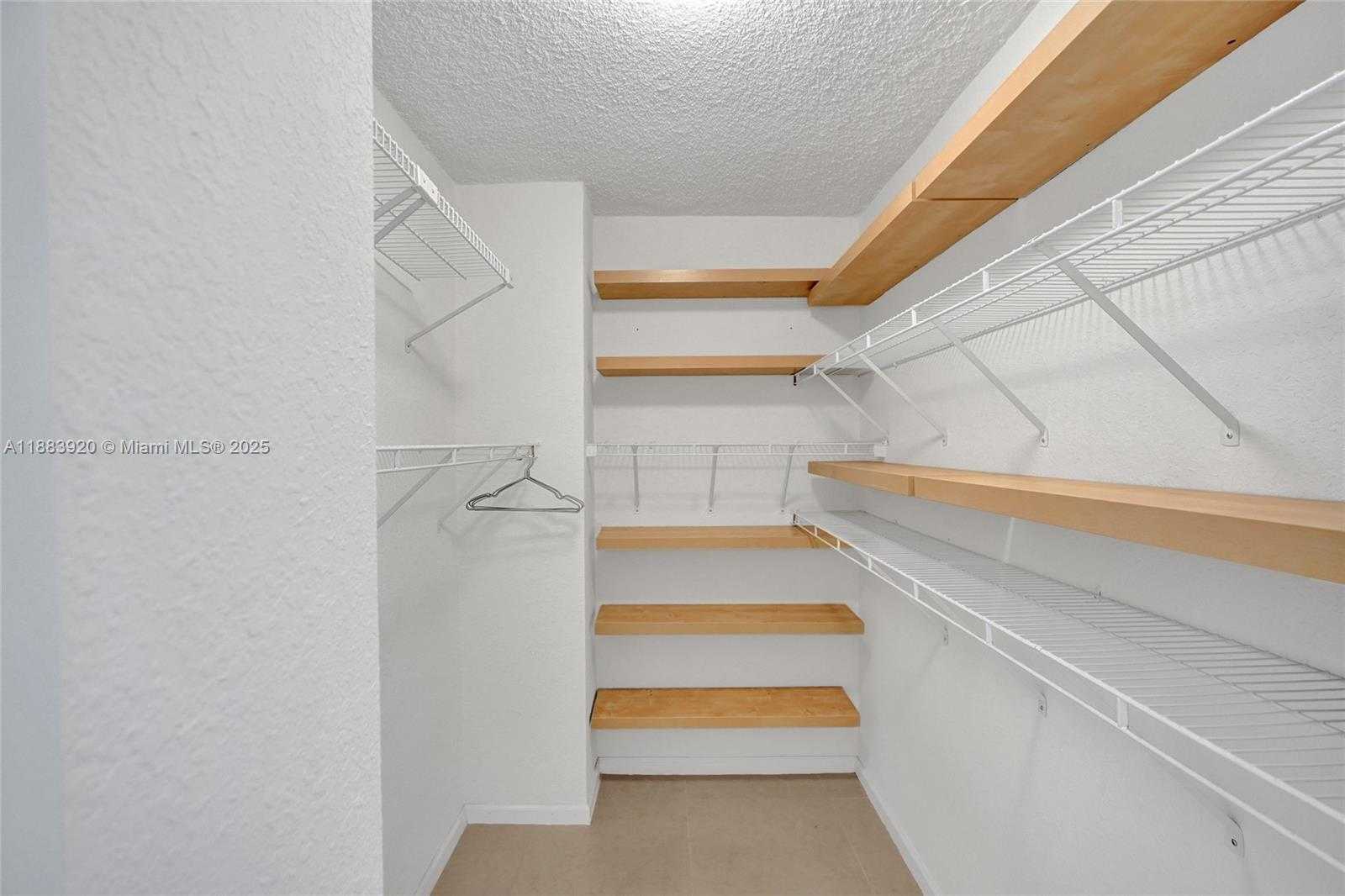 Small Image of 2501 SOUTH OCEAN DR #928, Hollywood Number 19