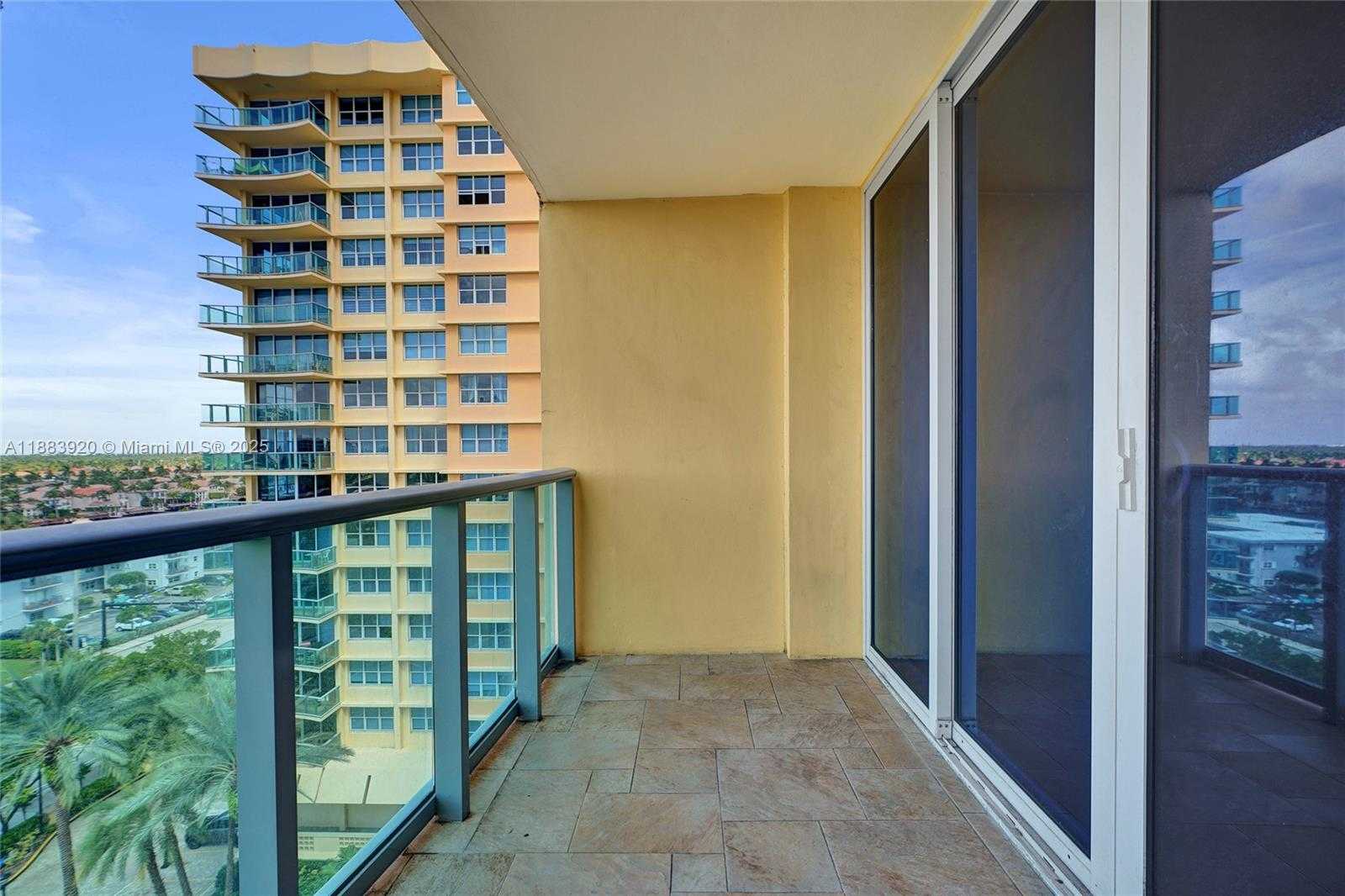 Small Image of 2501 SOUTH OCEAN DR #928, Hollywood Number 28