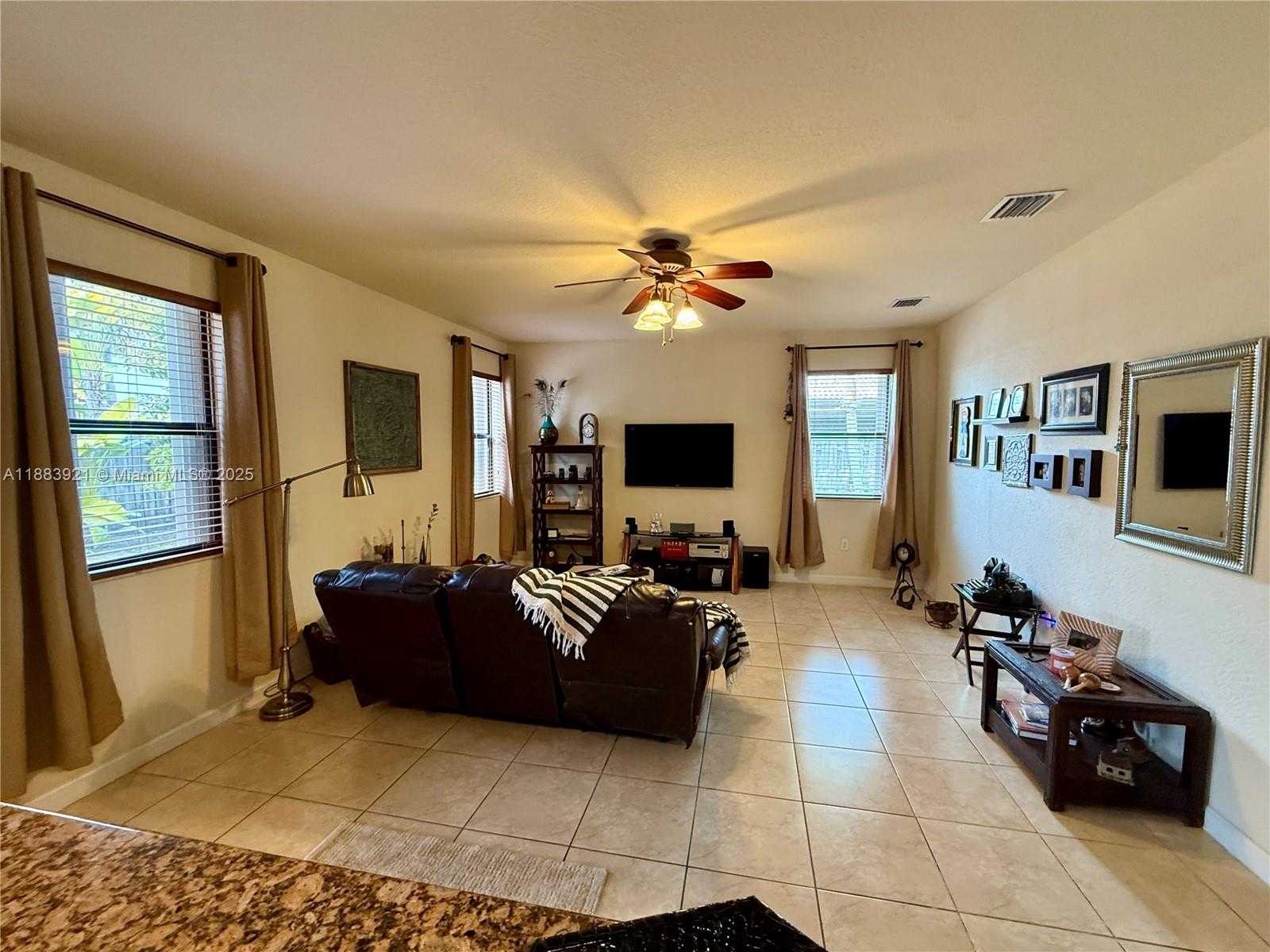 Small Image of 11922 SOUTH WEST 154TH PATH, Miami Number 10