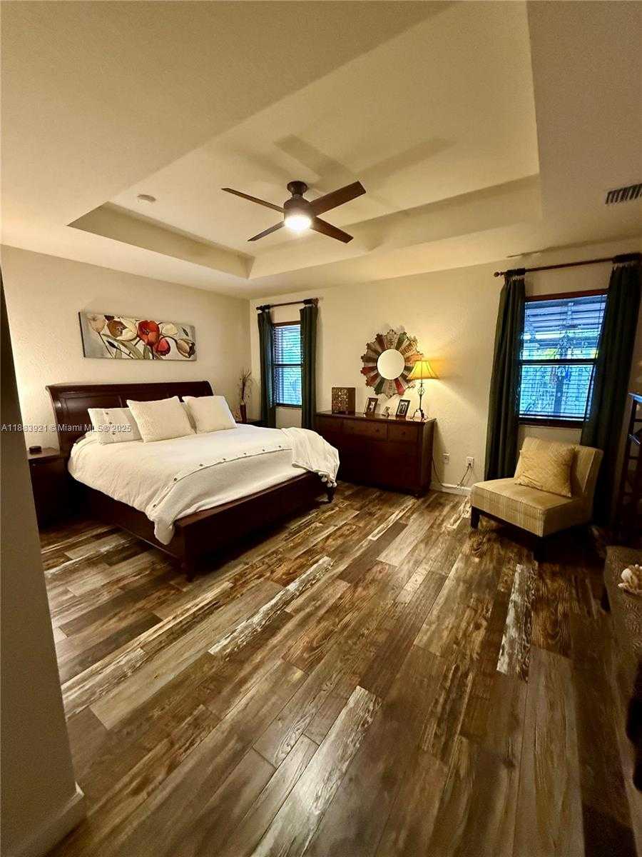 Small Image of 11922 SOUTH WEST 154TH PATH, Miami Number 12