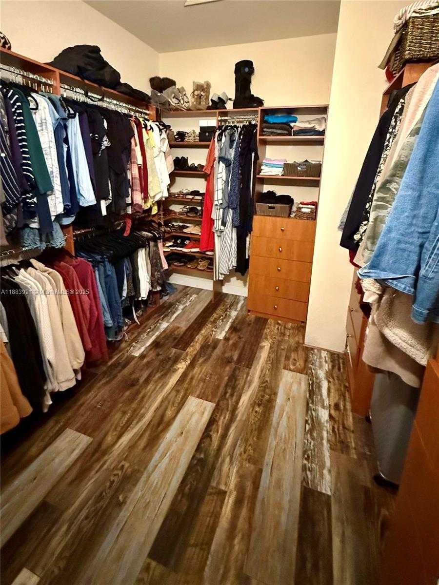 Small Image of 11922 SOUTH WEST 154TH PATH, Miami Number 17