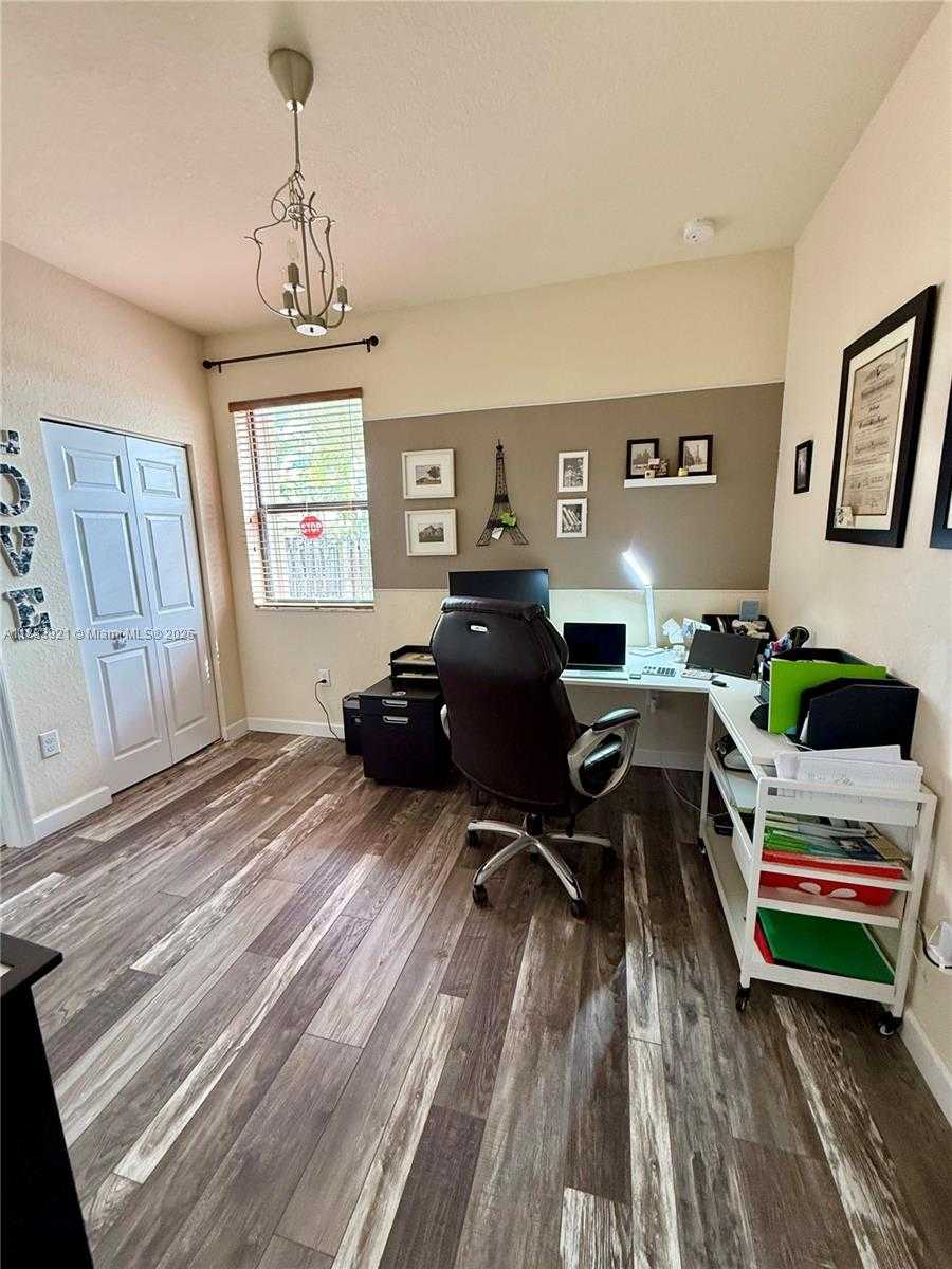 Small Image of 11922 SOUTH WEST 154TH PATH, Miami Number 18