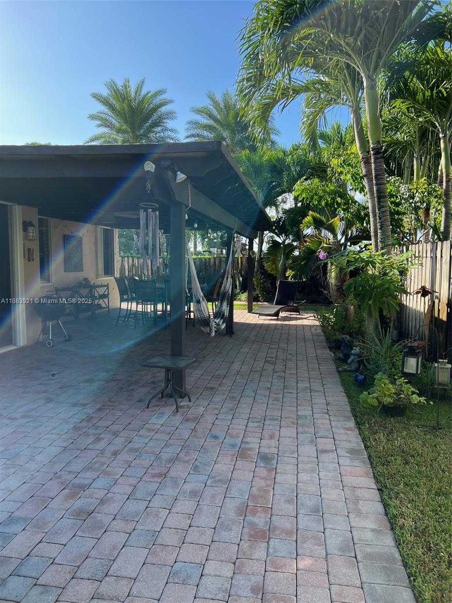 Small Image of 11922 SOUTH WEST 154TH PATH, Miami Number 23