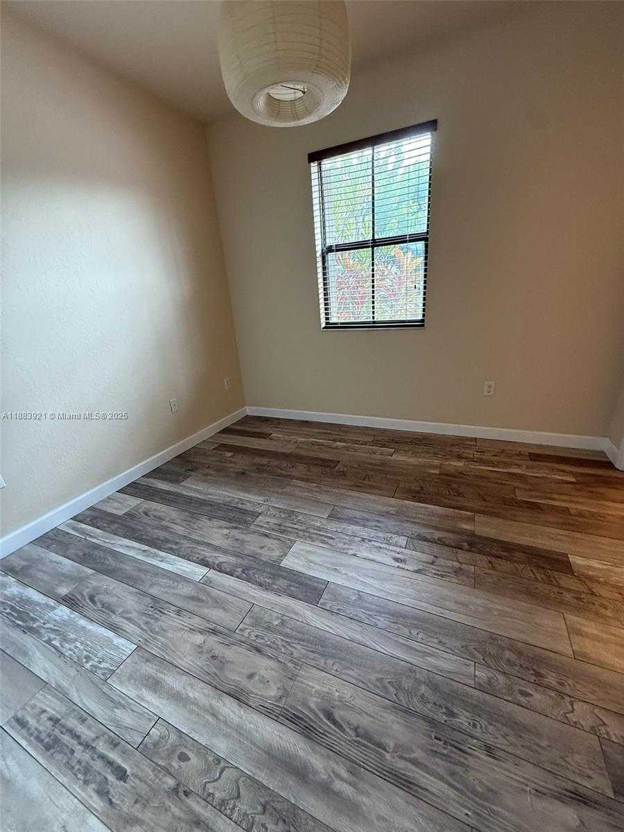Small Image of 11922 SOUTH WEST 154TH PATH, Miami Number 27