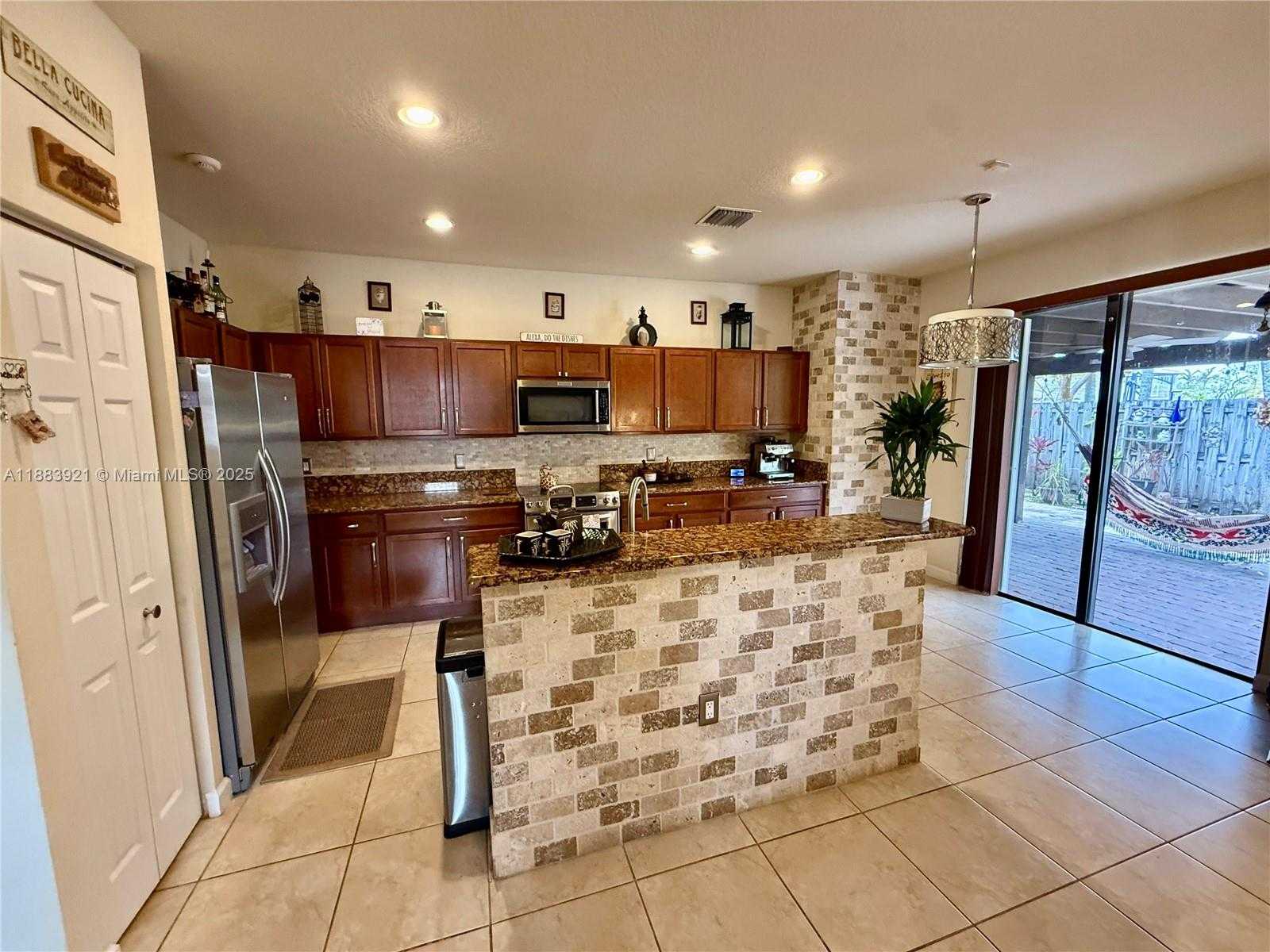 Small Image of 11922 SOUTH WEST 154TH PATH, Miami Number 4
