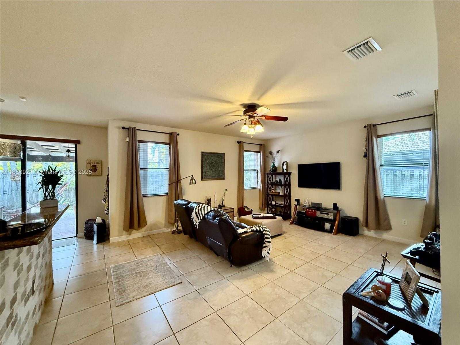 Small Image of 11922 SOUTH WEST 154TH PATH, Miami Number 8