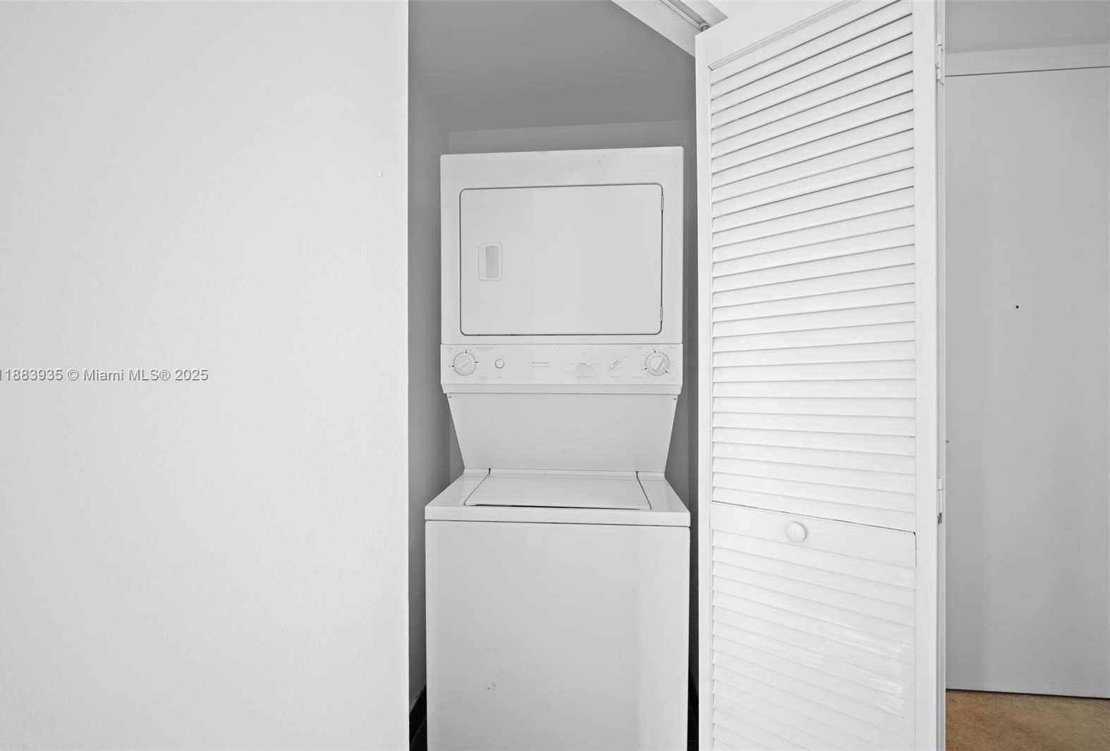 Small Image of 79 SOUTH WEST 12TH ST #2512-S, Miami Number 16