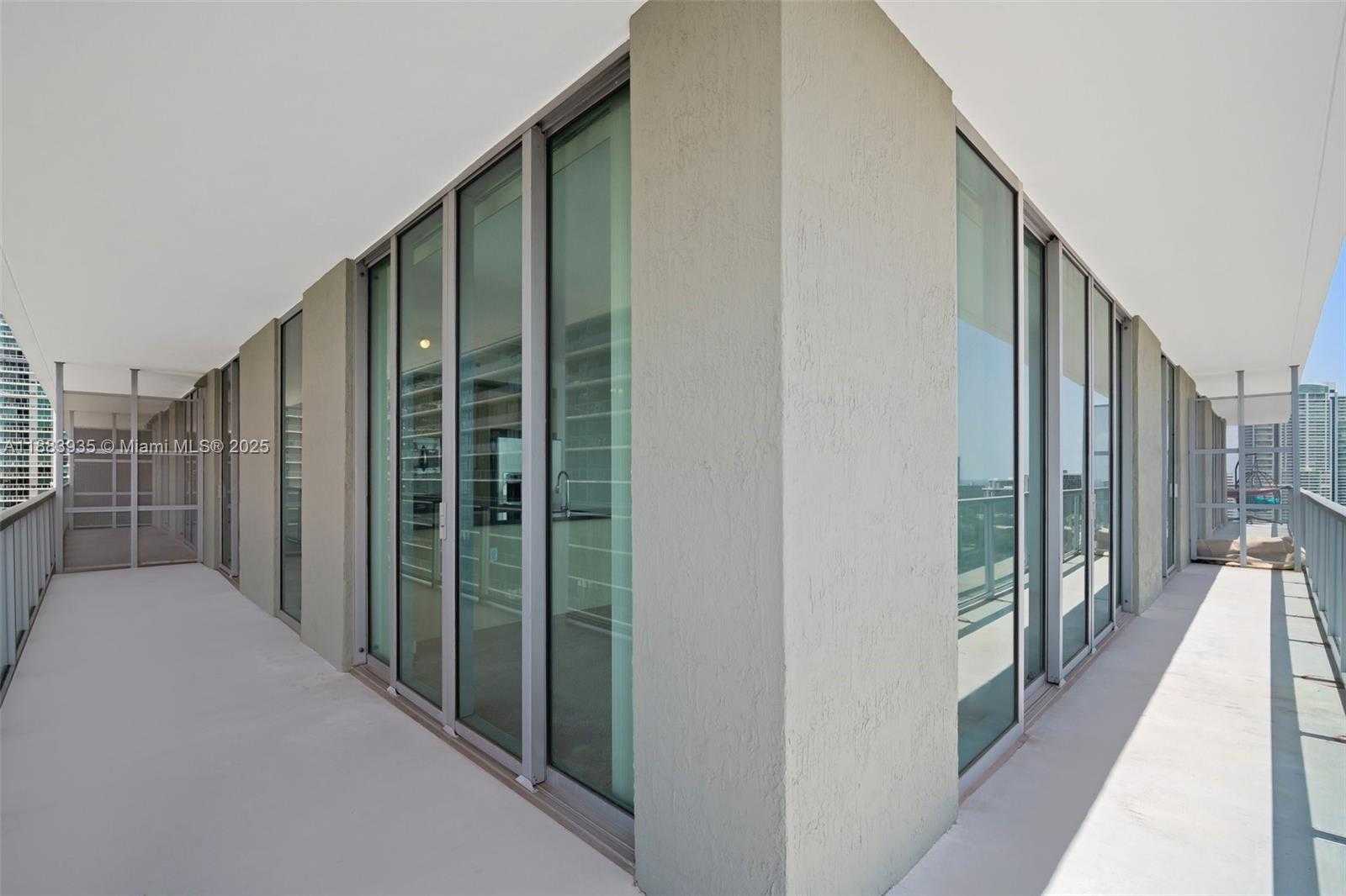 Small Image of 79 SOUTH WEST 12TH ST #2512-S, Miami Number 19