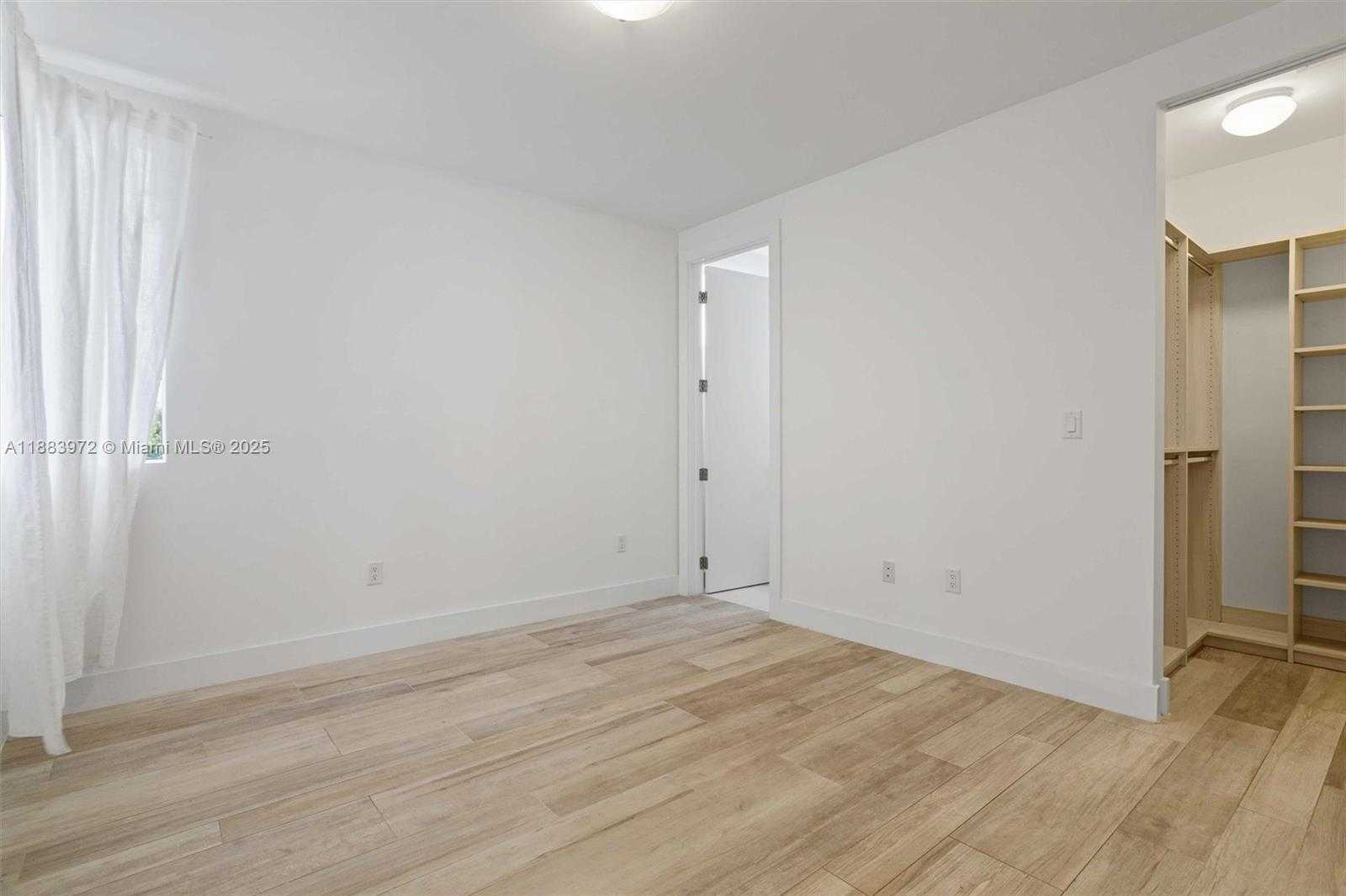 Small Image of 10296 NORTH WEST 74TH TER, Doral Number 29