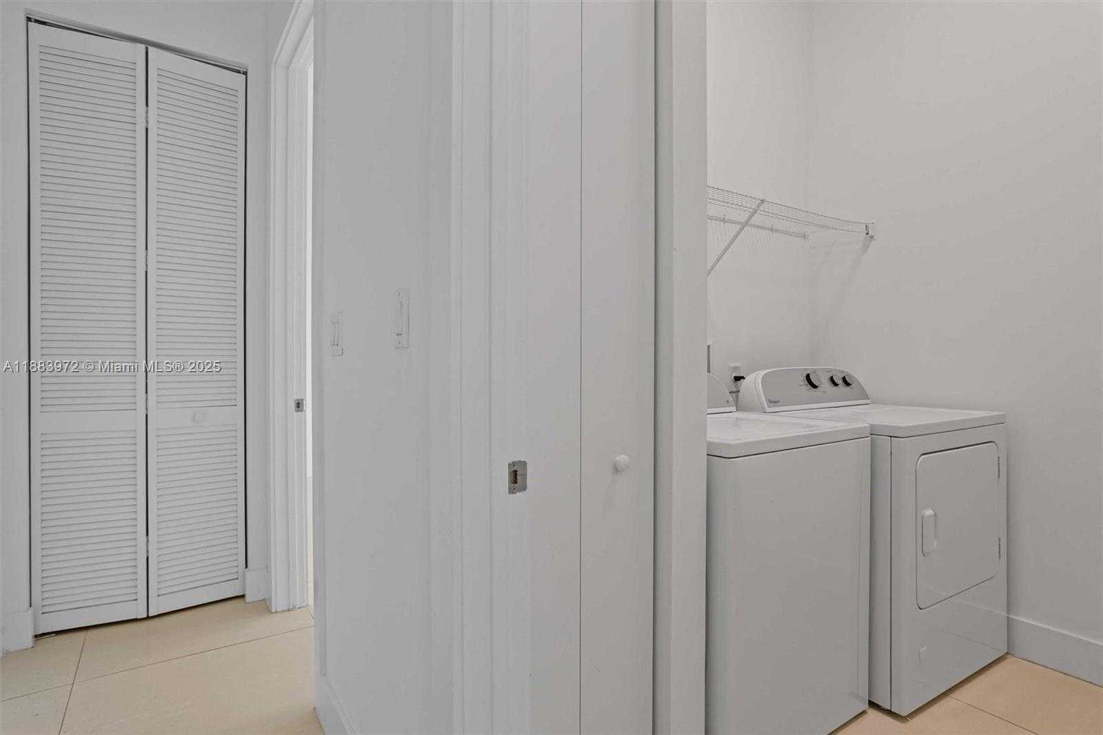 Small Image of 10296 NORTH WEST 74TH TER, Doral Number 36