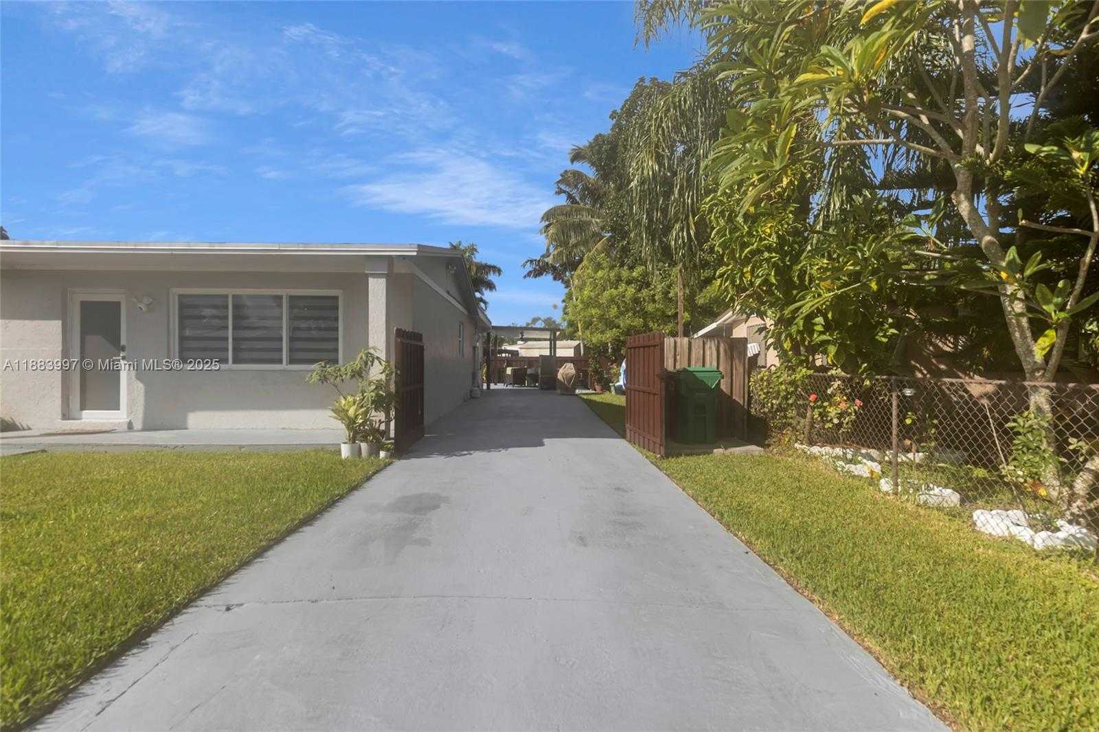 Small Image of 29928 SOUTH WEST 159TH DR, Homestead Number 38