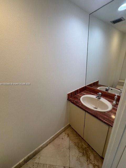 Small Image of 520 BRICKELL KEY DR #A712, Miami Number 10