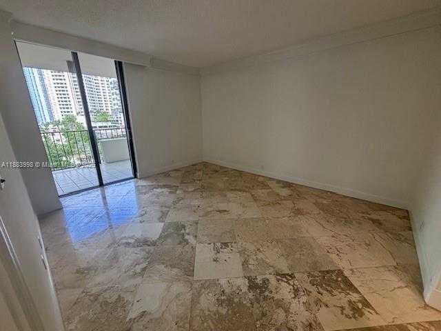 Small Image of 520 BRICKELL KEY DR #A712, Miami Number 6