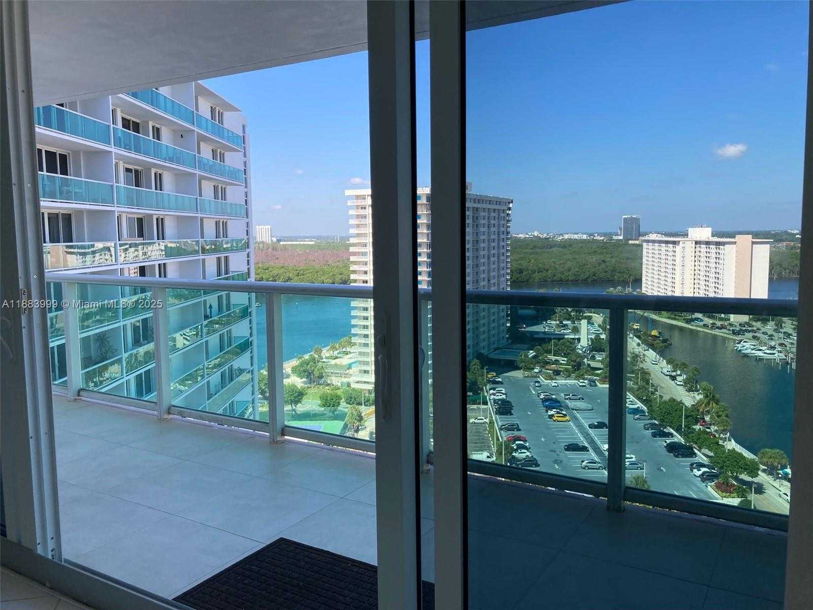 Small Image of 100 BAYVIEW DR #1902, Sunny Isles Beach Number 5