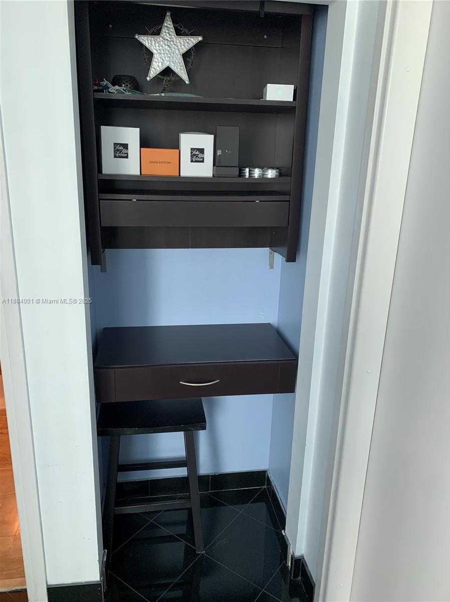 Small Image of 300 SOUTH BISCAYNE BLVD #1603, Miami Number 10