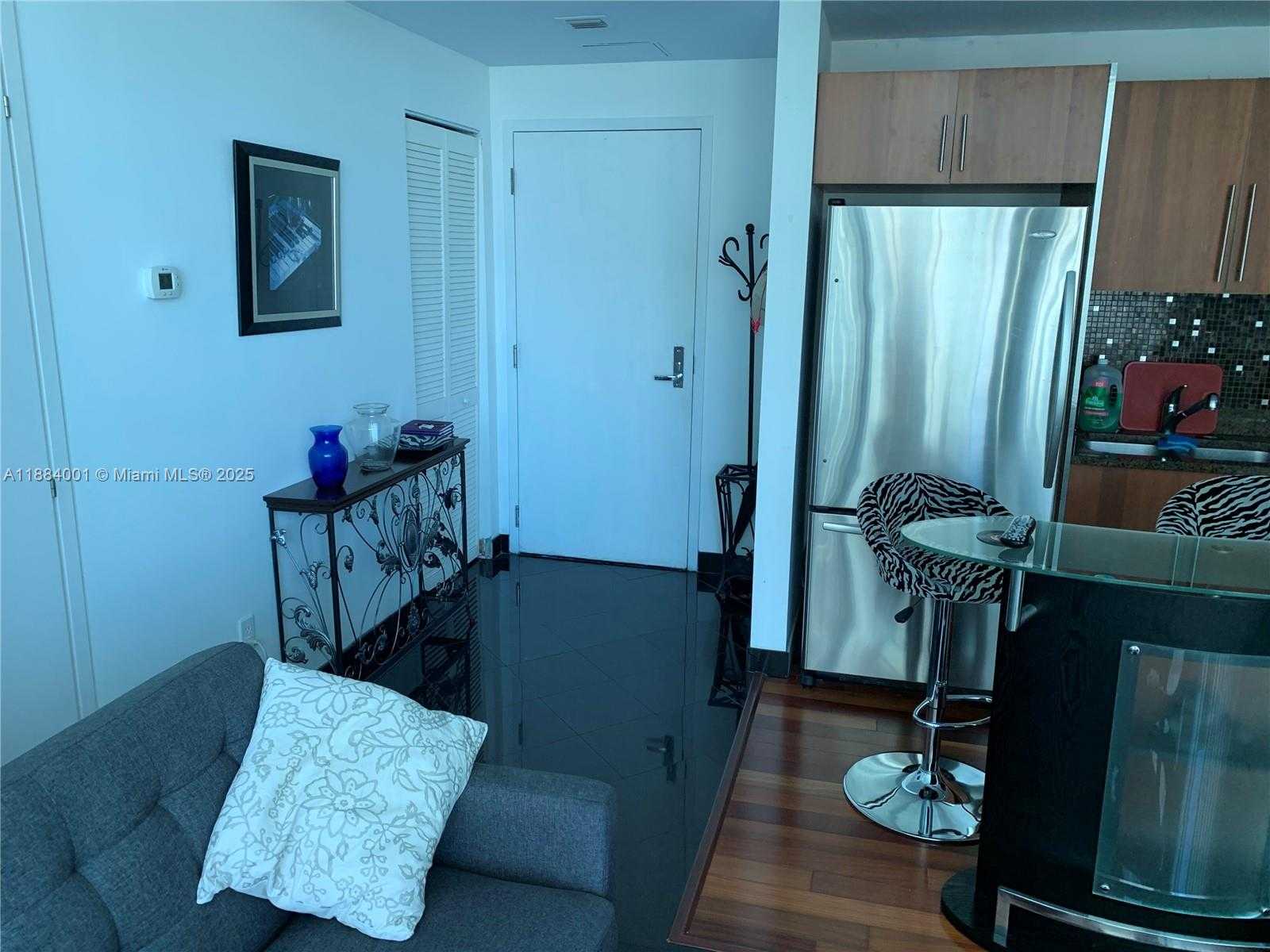 Small Image of 300 SOUTH BISCAYNE BLVD #1603, Miami Number 11