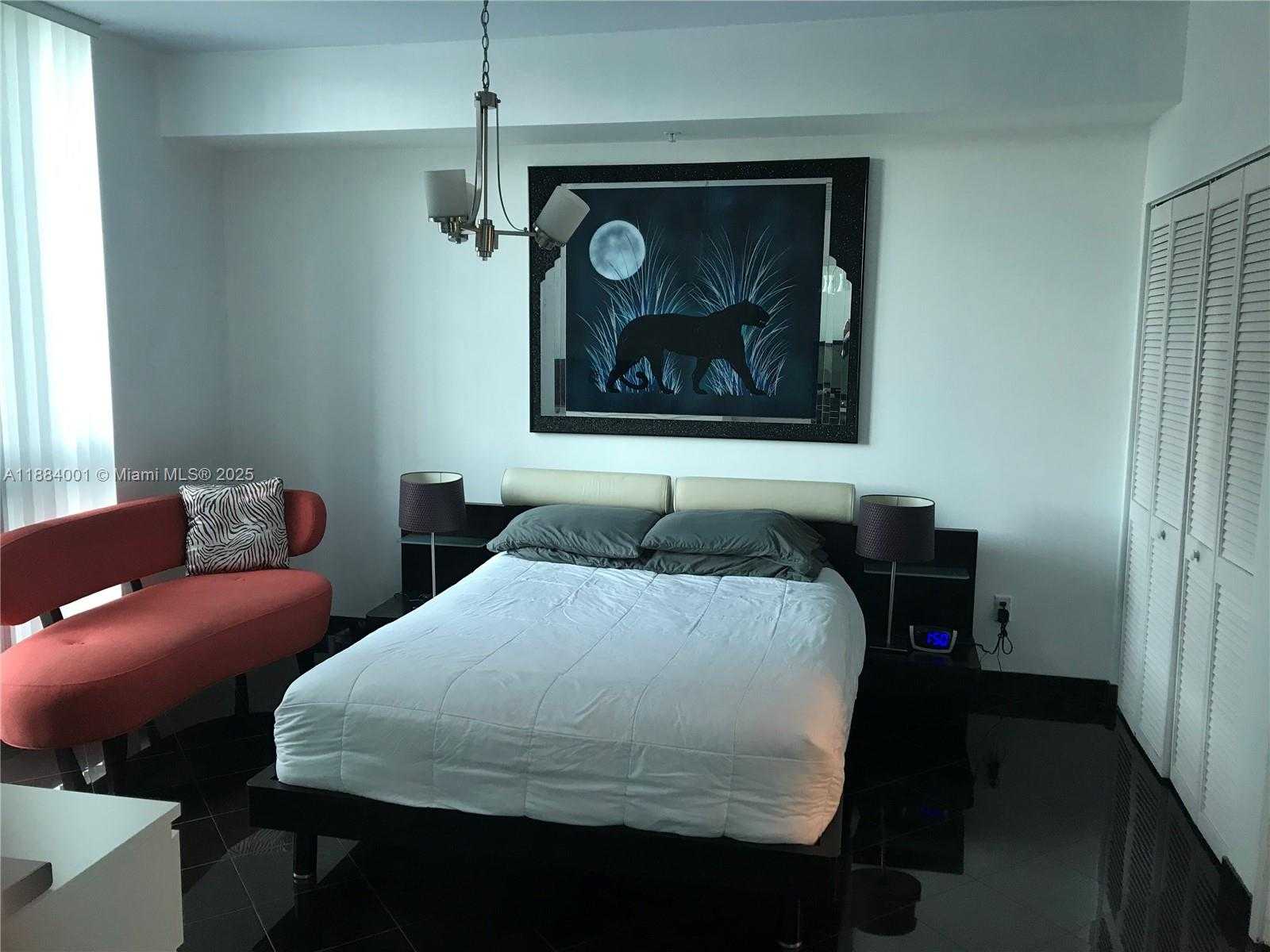 Small Image of 300 SOUTH BISCAYNE BLVD #1603, Miami Number 6