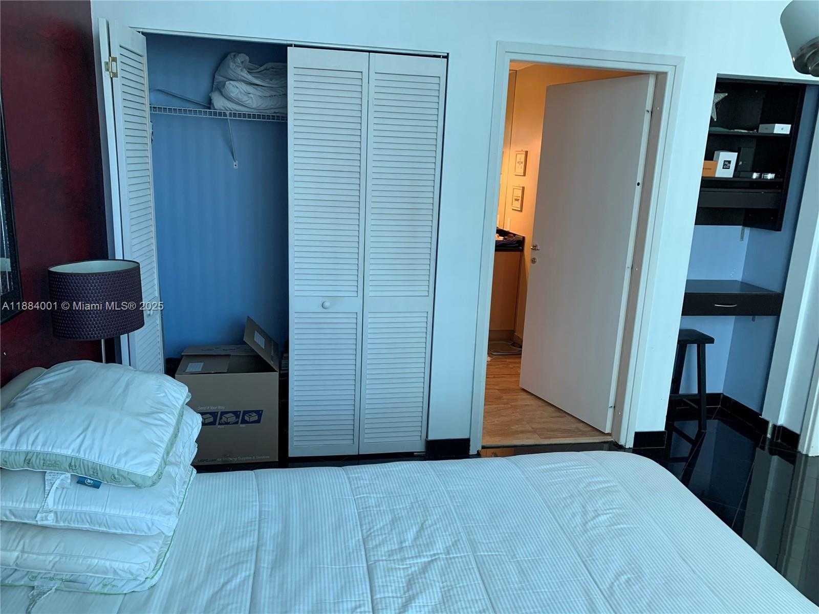 Small Image of 300 SOUTH BISCAYNE BLVD #1603, Miami Number 9
