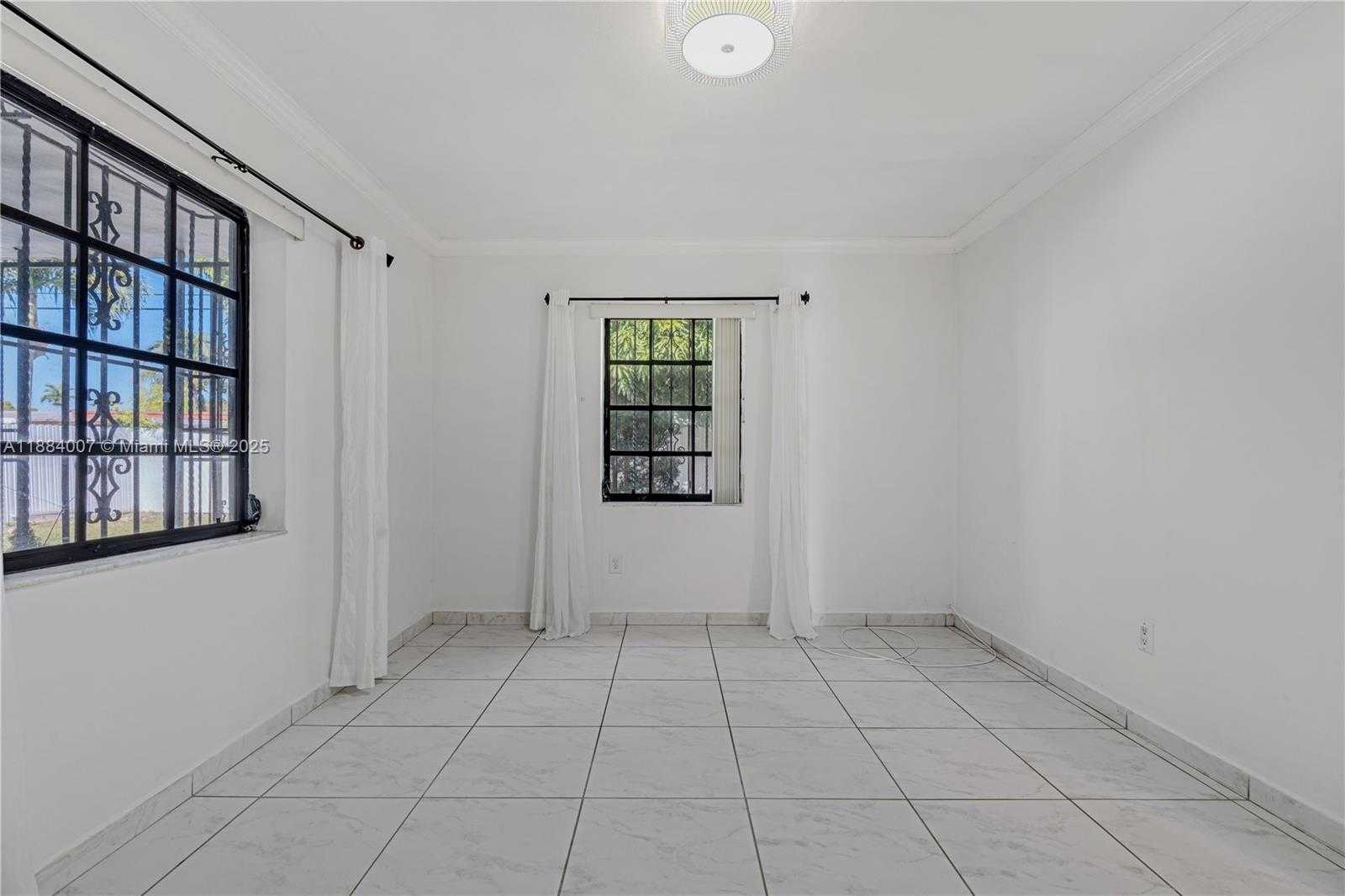 Small Image of 1231 WEST 60TH TER, Hialeah Number 12