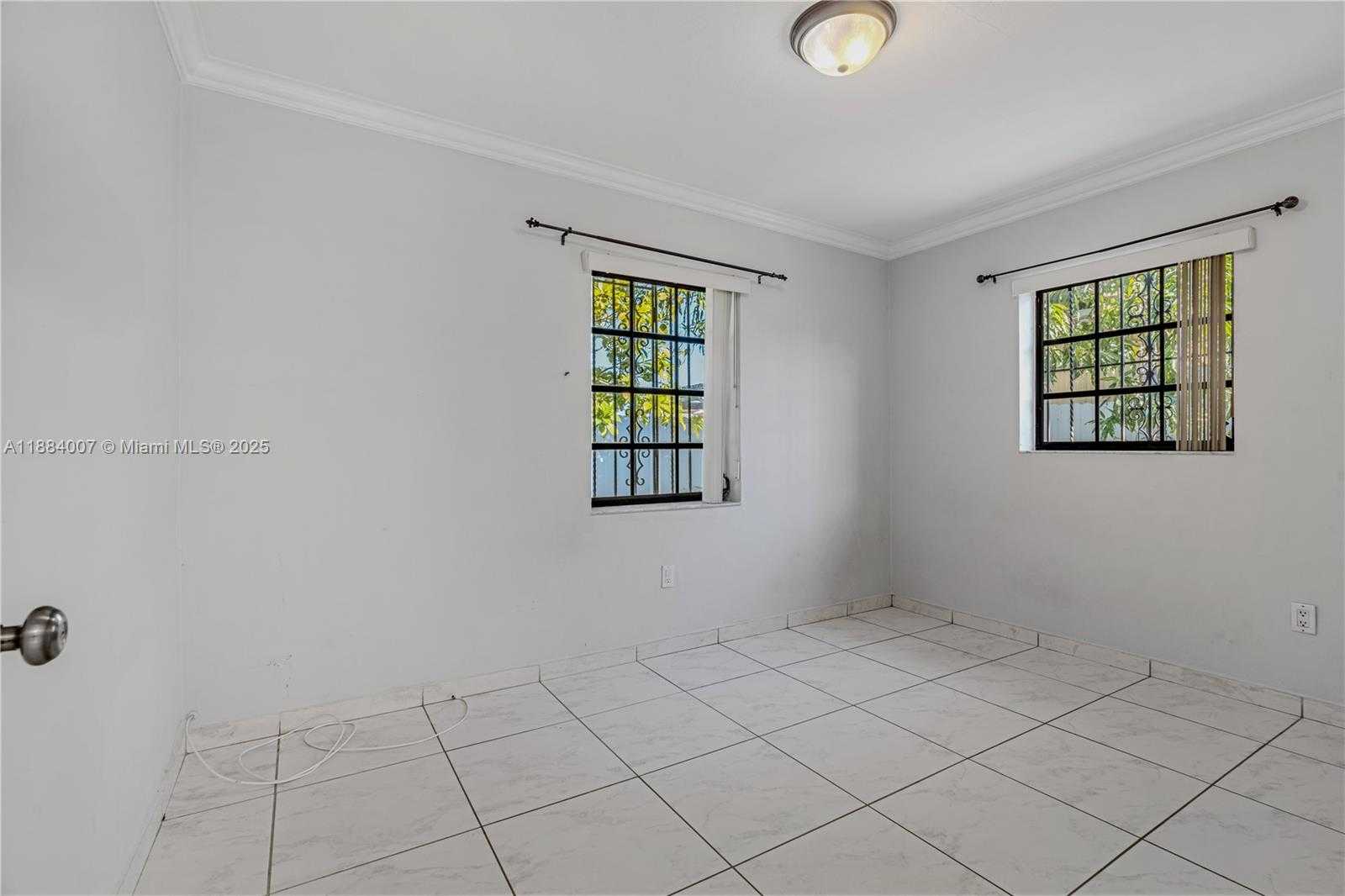 Small Image of 1231 WEST 60TH TER, Hialeah Number 17