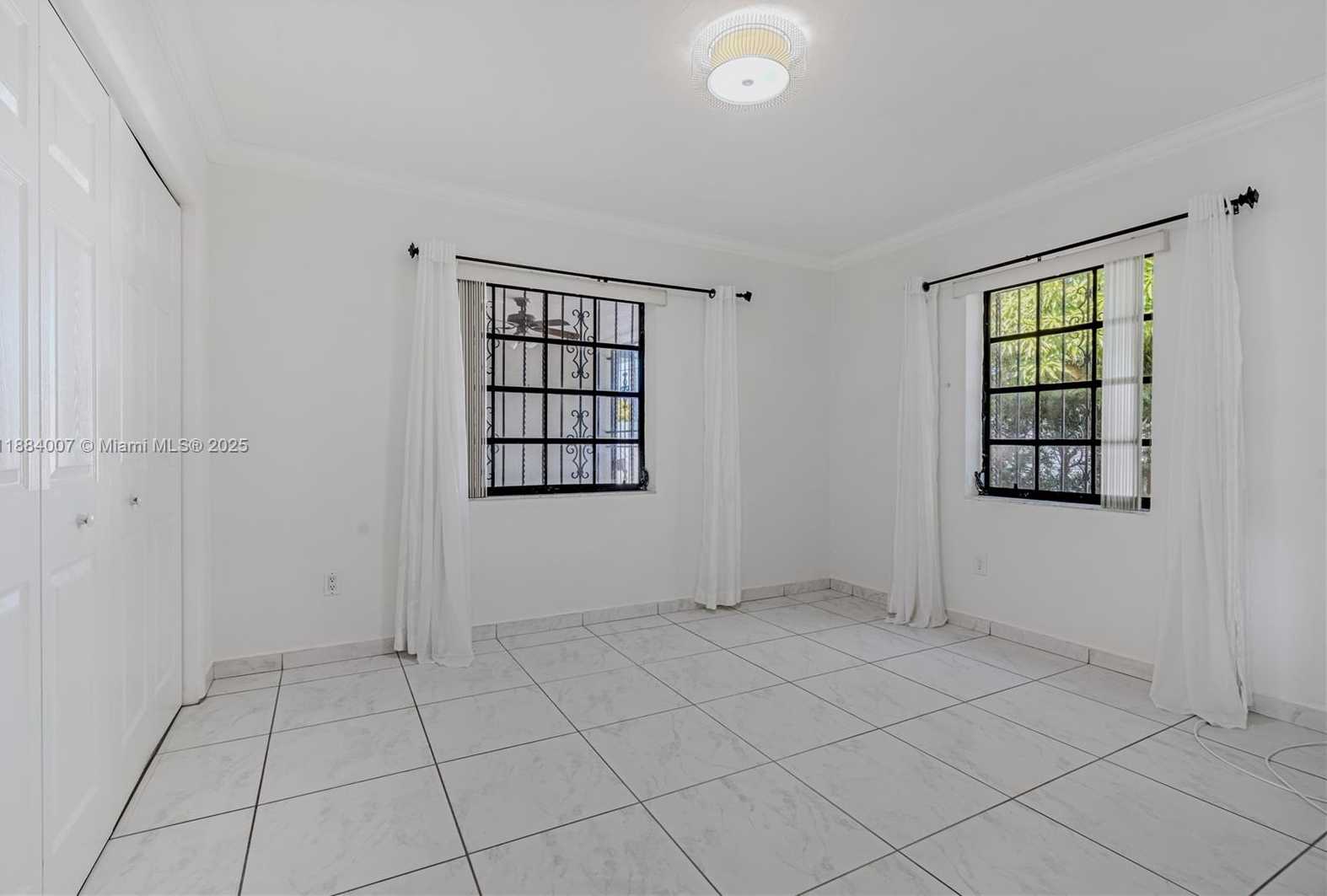 Small Image of 1231 WEST 60TH TER, Hialeah Number 19