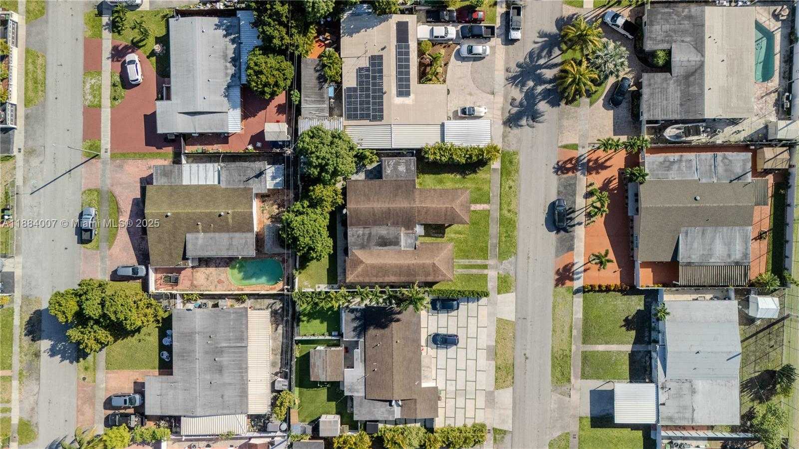 Small Image of 1231 WEST 60TH TER, Hialeah Number 33