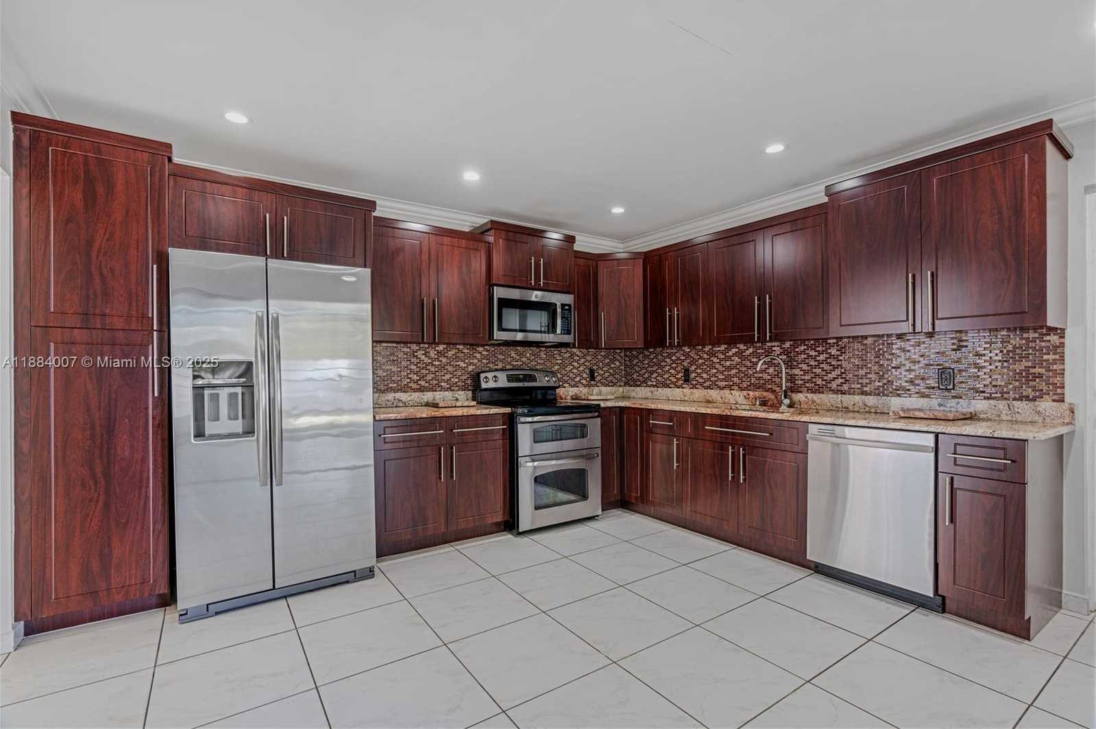 Small Image of 1231 WEST 60TH TER, Hialeah Number 9