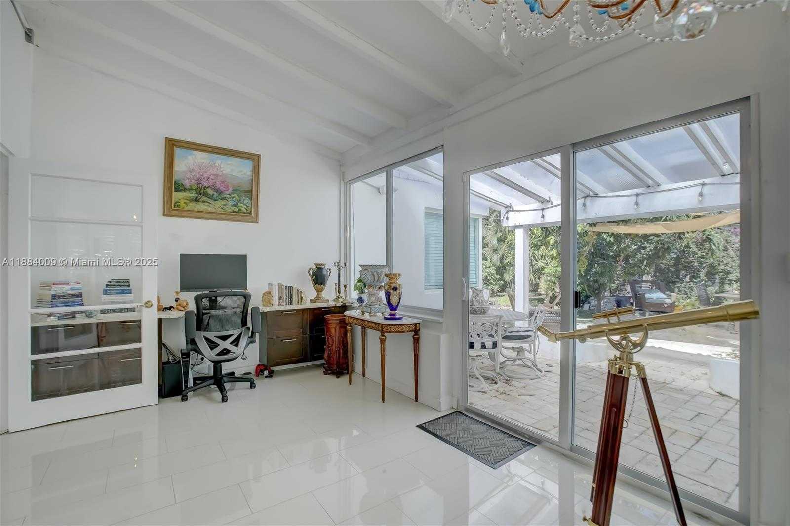 Small Image of 2601 NORTH EAST 11TH CT, Fort Lauderdale Number 10