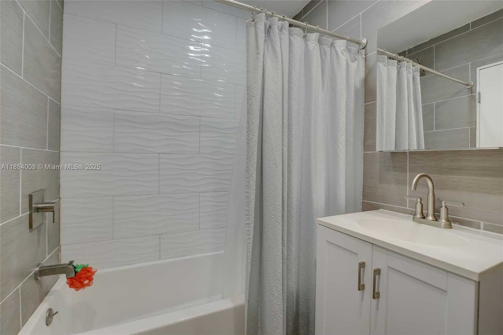 Small Image of 2601 NORTH EAST 11TH CT, Fort Lauderdale Number 33