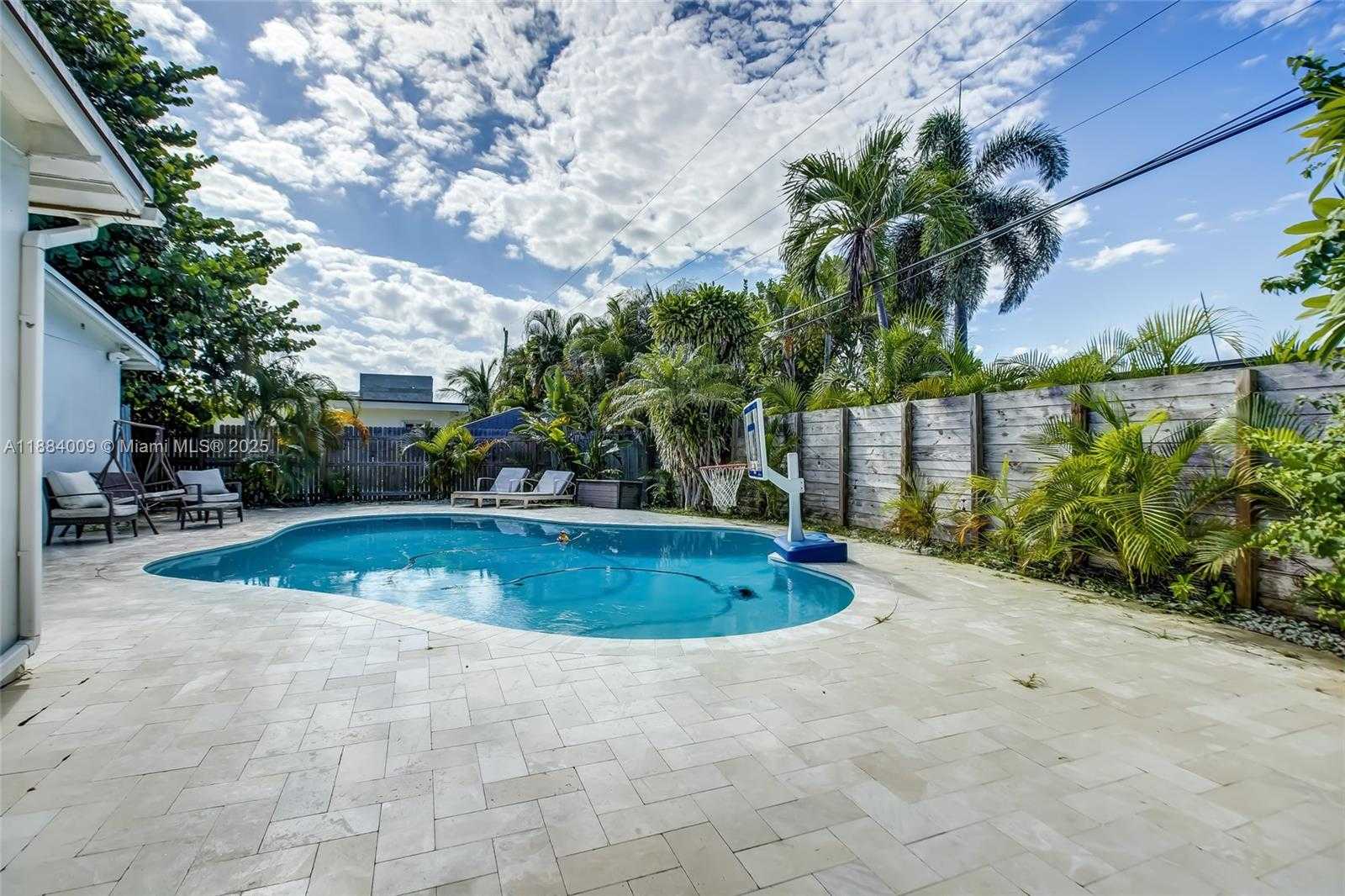 Small Image of 2601 NORTH EAST 11TH CT, Fort Lauderdale Number 43