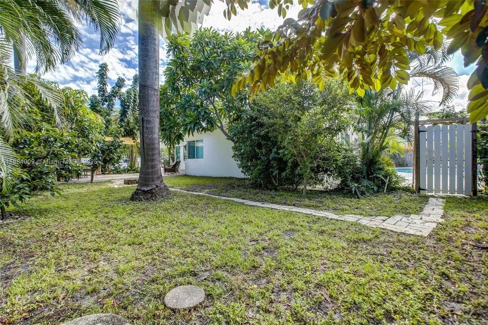 Small Image of 2601 NORTH EAST 11TH CT, Fort Lauderdale Number 45