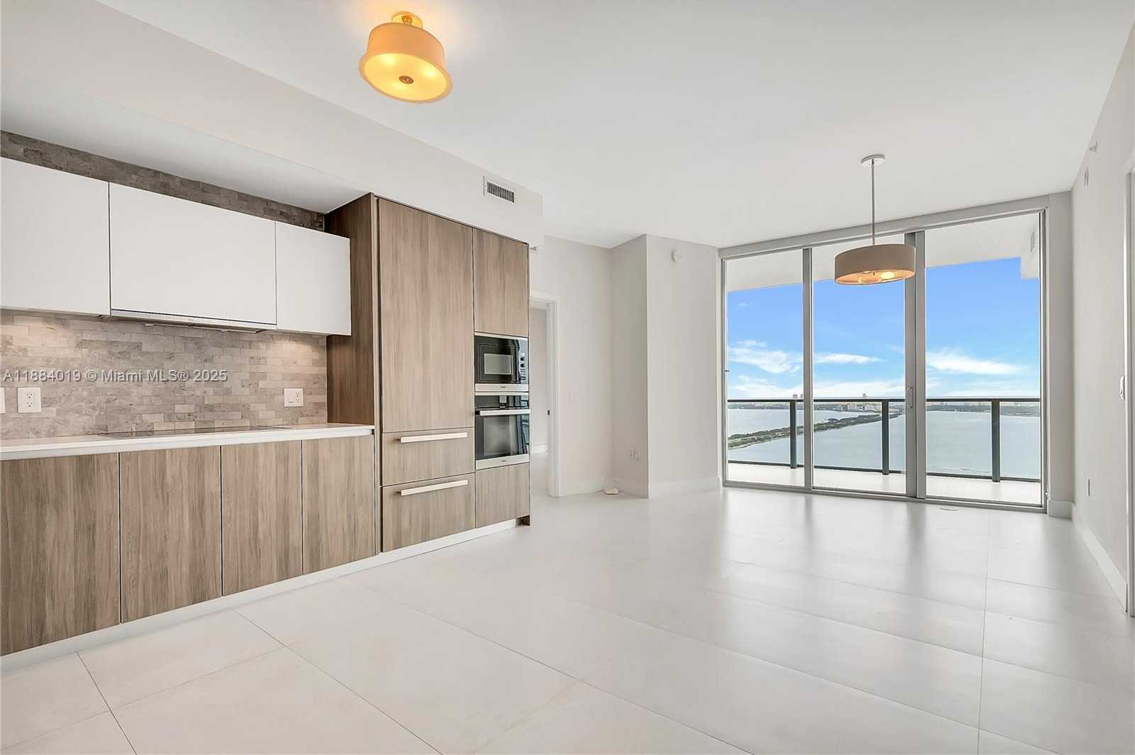 Small Image of 2900 NORTH EAST 7 AVE #4303, Miami Number 6