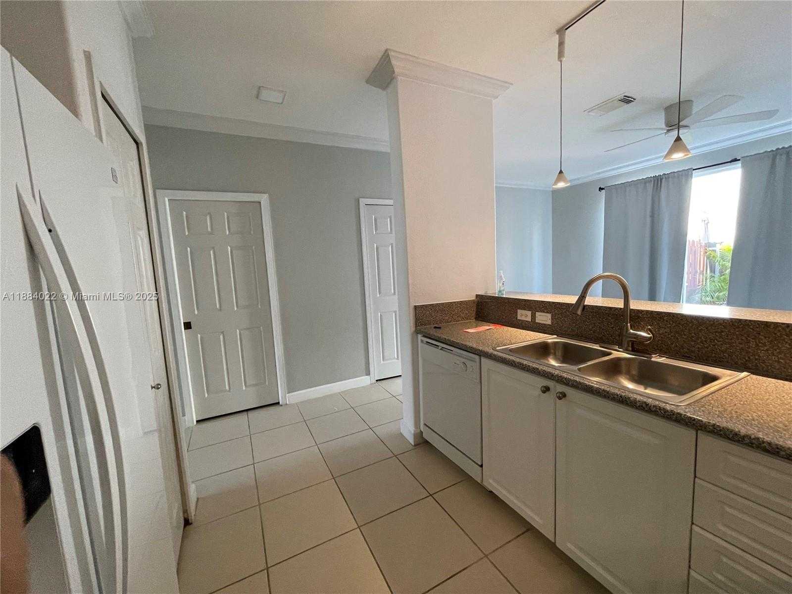 Small Image of 5430 NORTH WEST 107TH AVE #609, Doral Number 14
