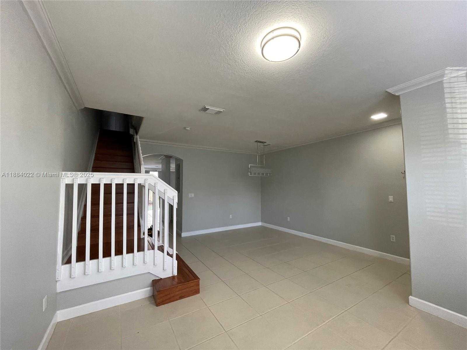 Small Image of 5430 NORTH WEST 107TH AVE #609, Doral Number 32