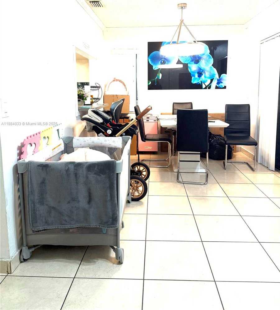 Small Image of 6018 NORTH WEST 172ND TERR CIR, Hialeah Number 5