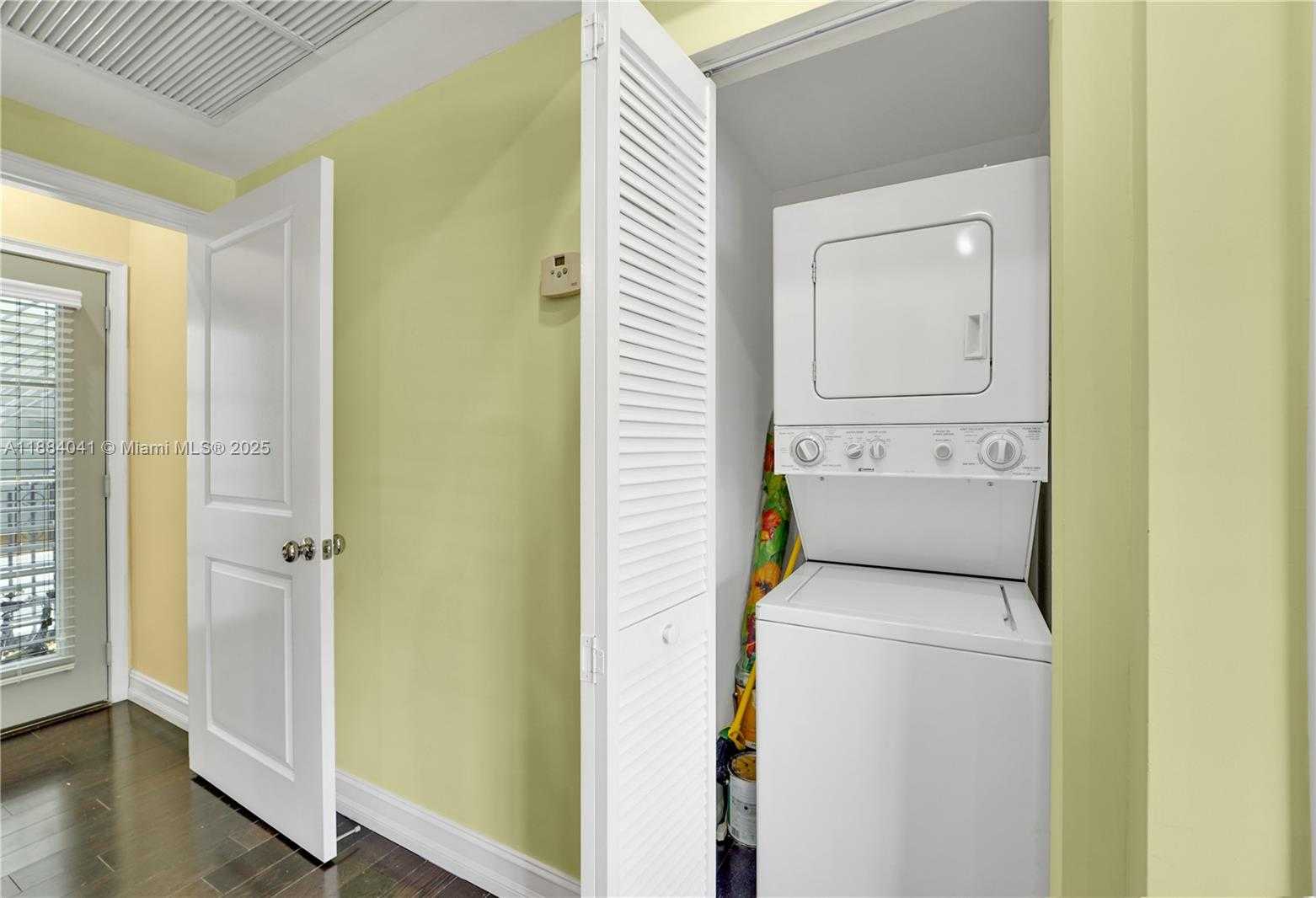 Small Image of 601 11TH ST #106, Miami Beach Number 17