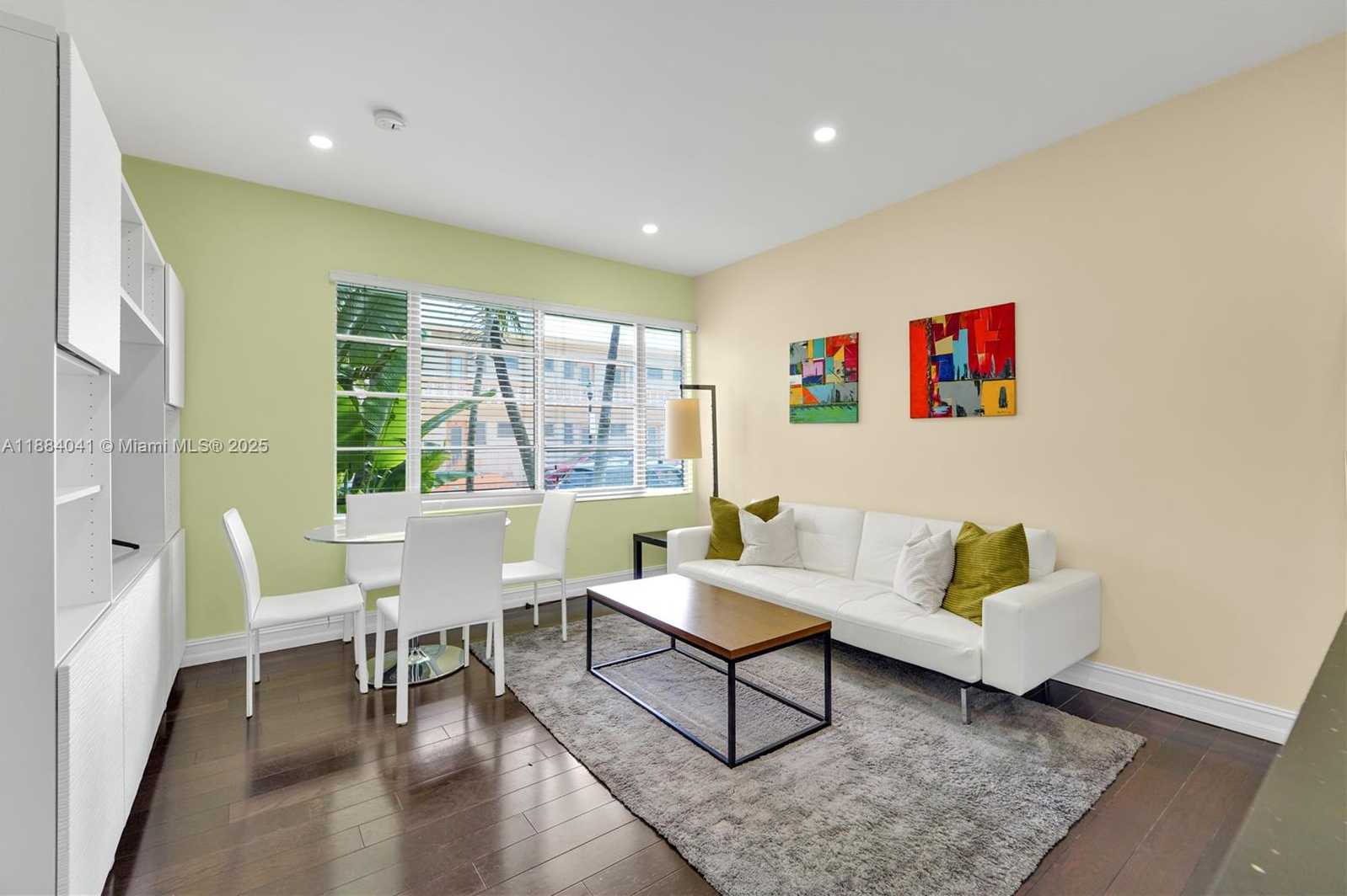 Small Image of 601 11TH ST #106, Miami Beach Number 2