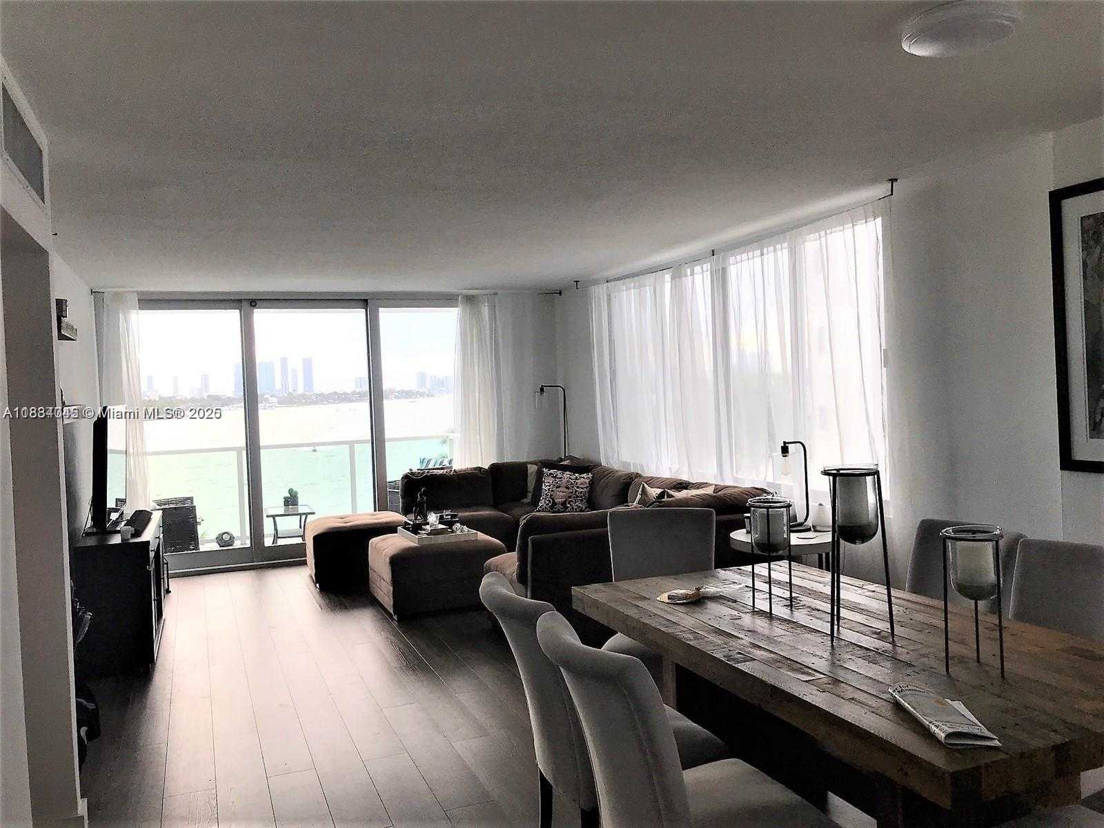 Small Image of 1000 WEST AVE #411, Miami Beach Number 3