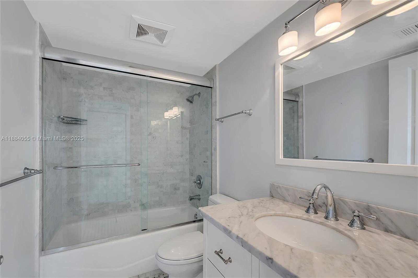 Small Image of 5415 COLLINS AVE #506, Miami Beach Number 25