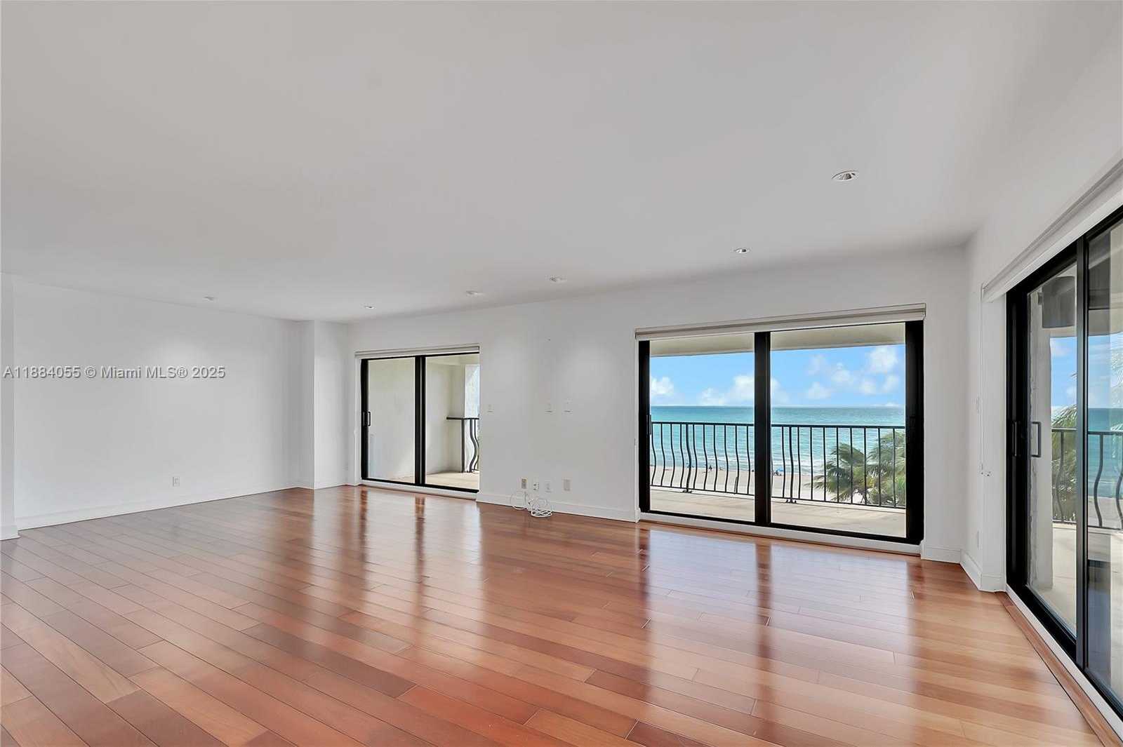 Small Image of 5415 COLLINS AVE #506, Miami Beach Number 6