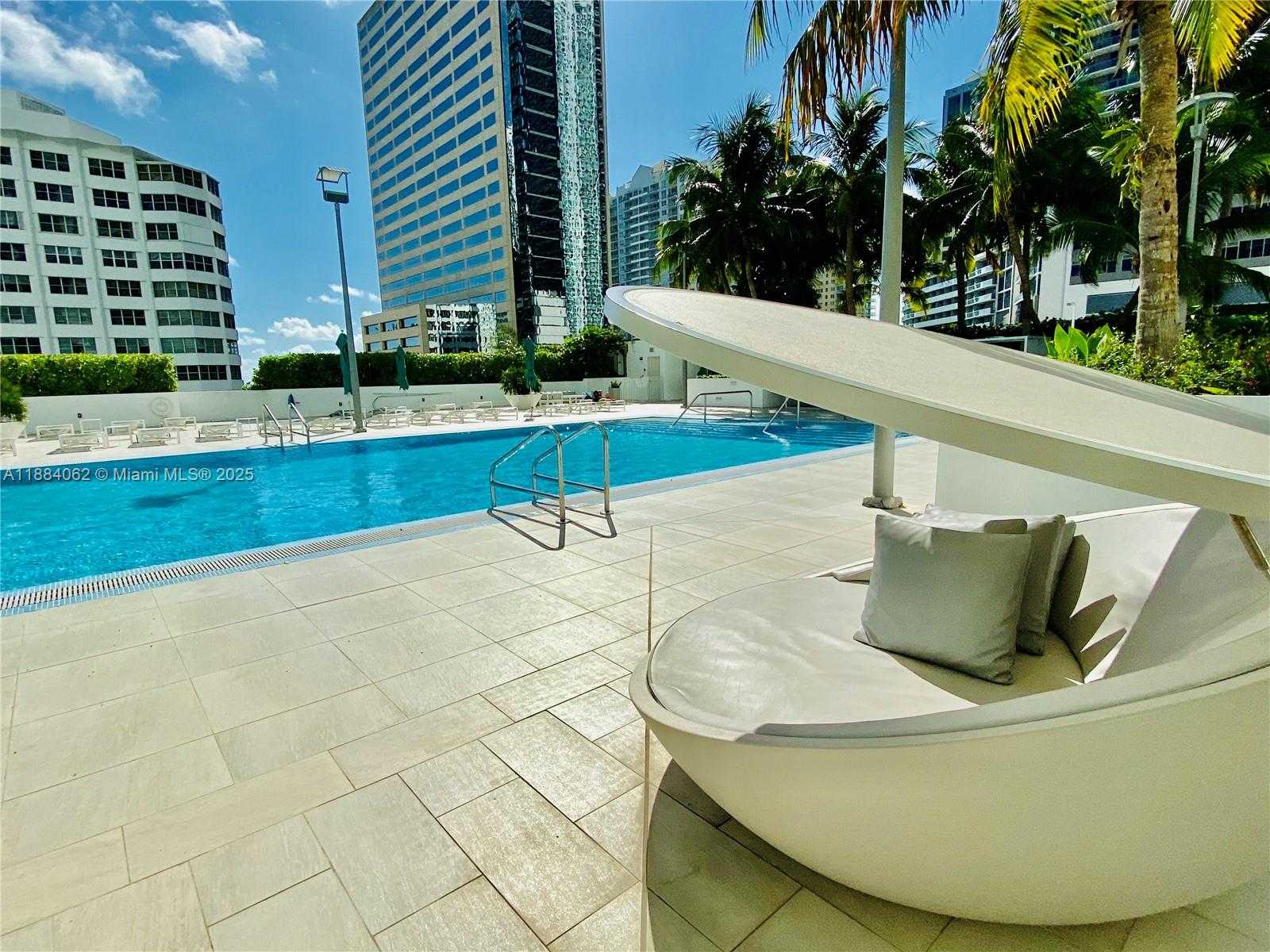 Small Image of 950 BRICKELL BAY DR #1609, Miami Number 49