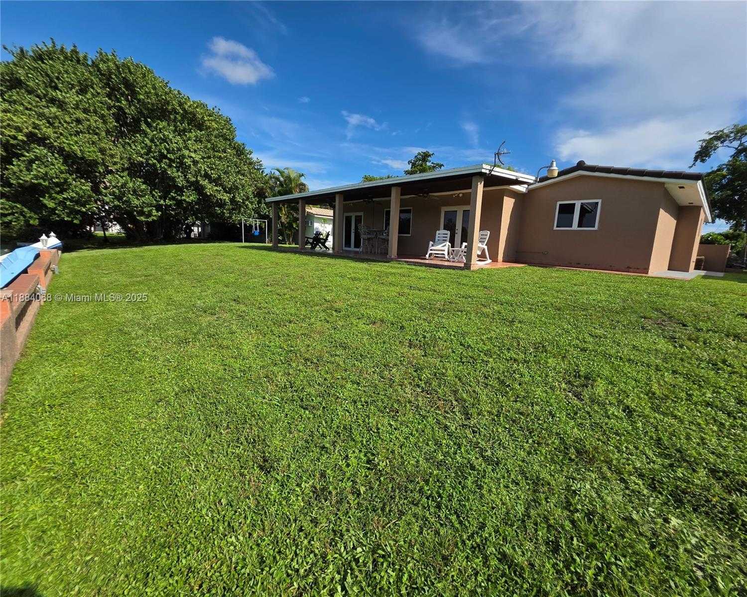 Small Image of 14760 LEWIS RD #14760, Miami Lakes Number 23
