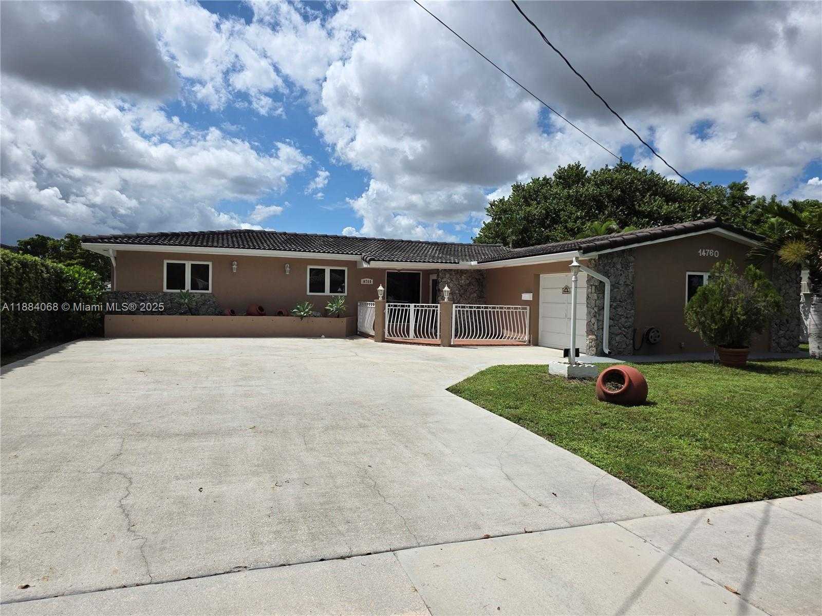 Small Image of 14760 LEWIS RD #14760, Miami Lakes Number 31