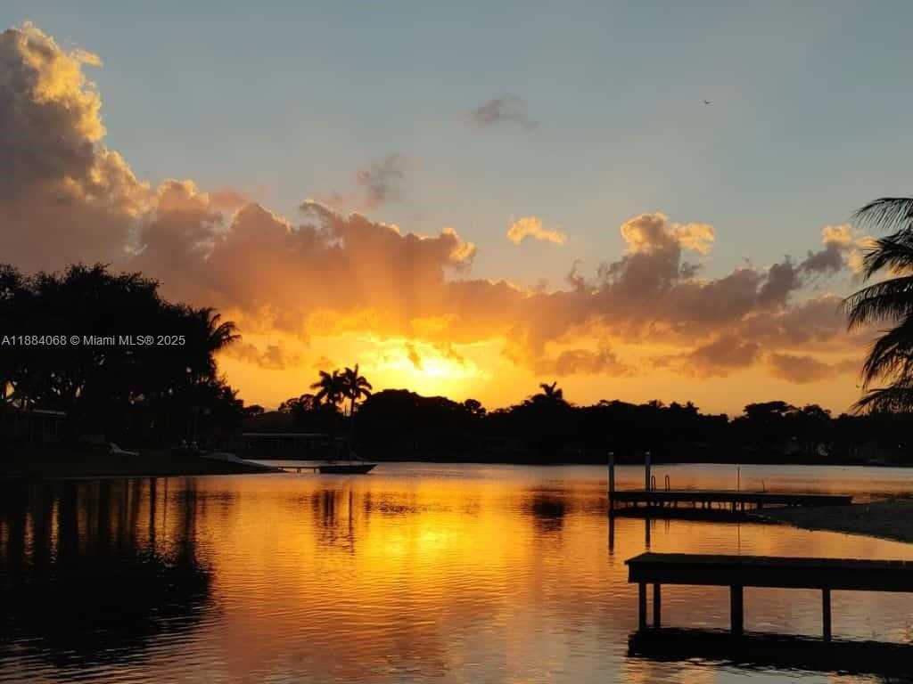 Small Image of 14760 LEWIS RD #14760, Miami Lakes Number 32