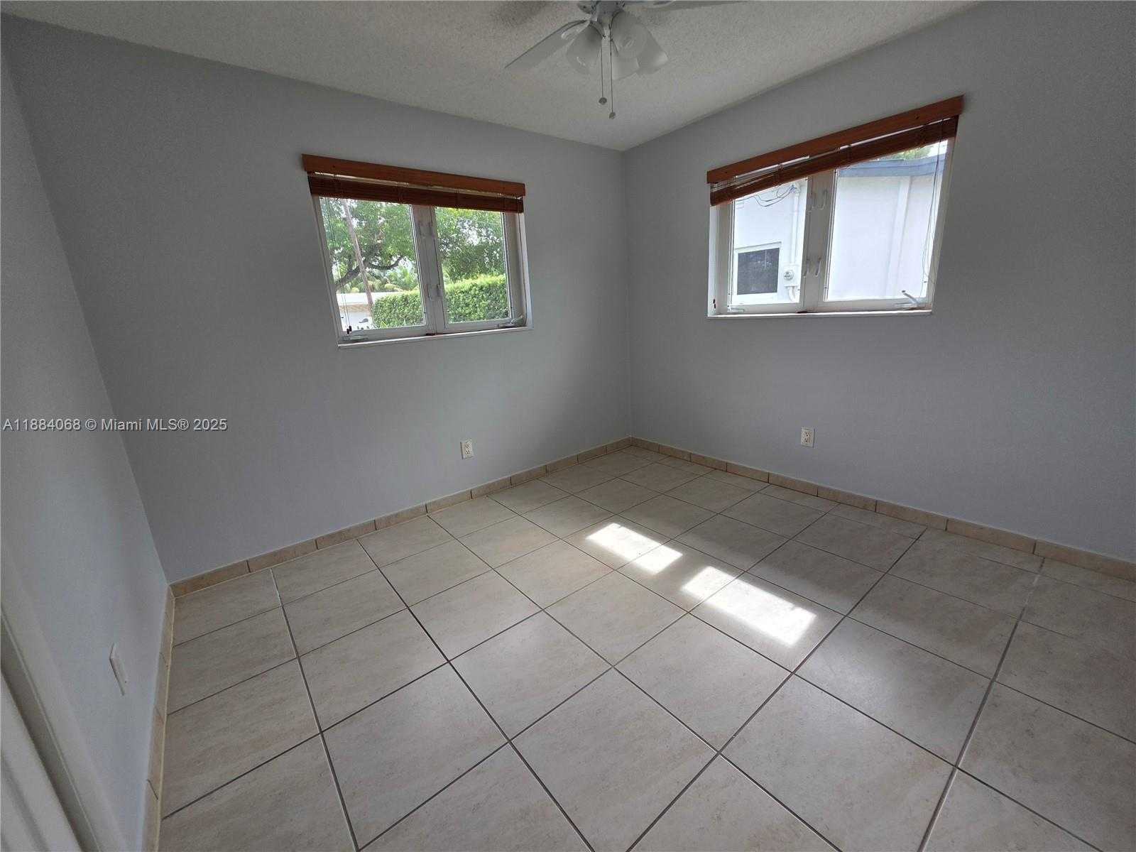 Small Image of 14760 LEWIS RD #14760, Miami Lakes Number 6