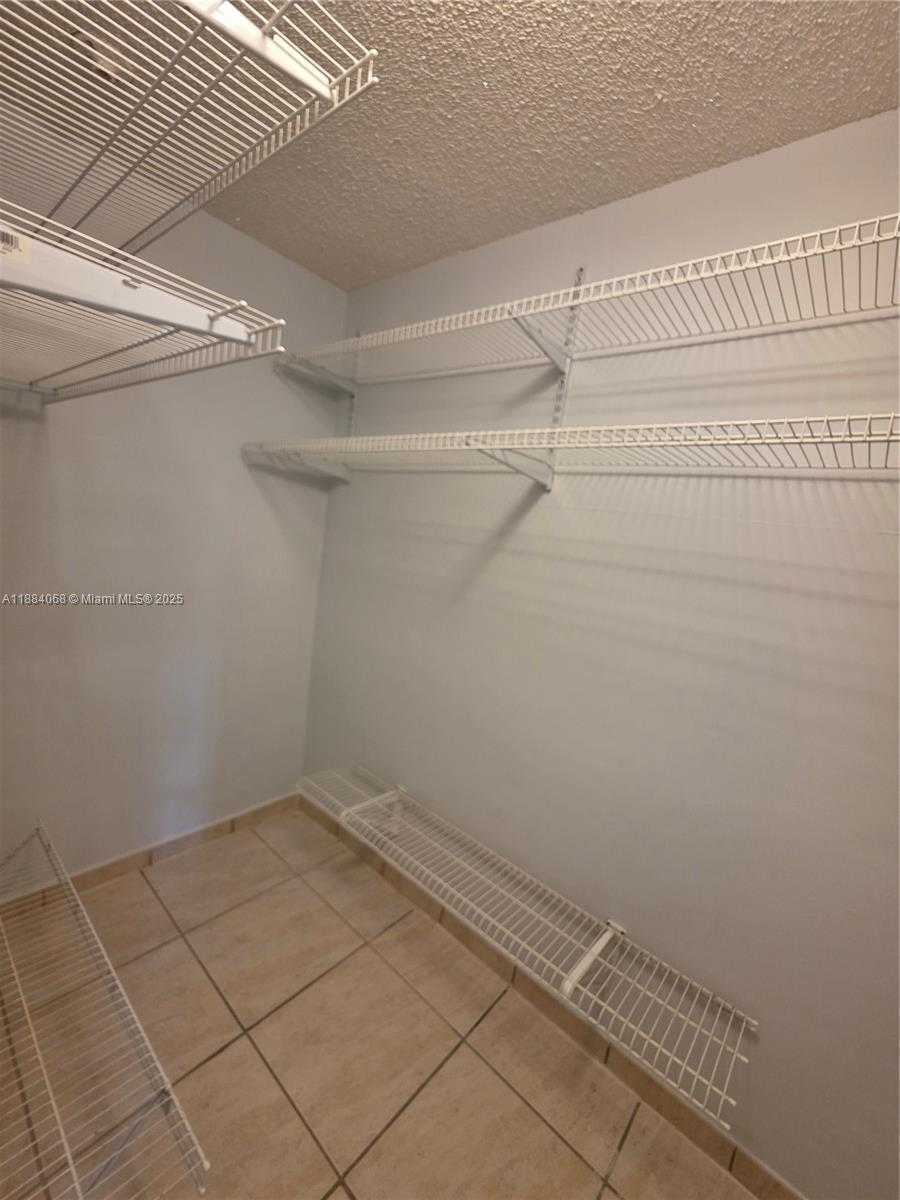 Small Image of 14760 LEWIS RD #14760, Miami Lakes Number 8