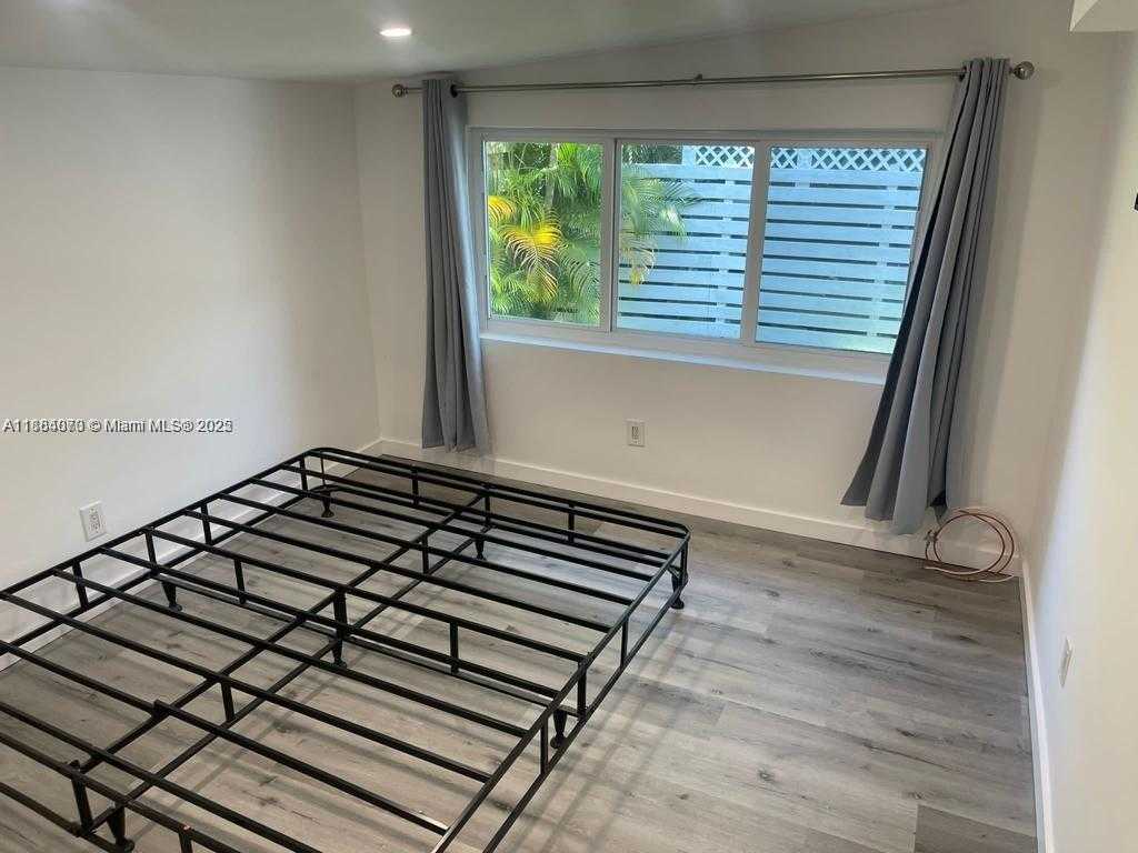 Small Image of 2338 SOUTH WEST 17TH AVE #2338, Fort Lauderdale Number 11
