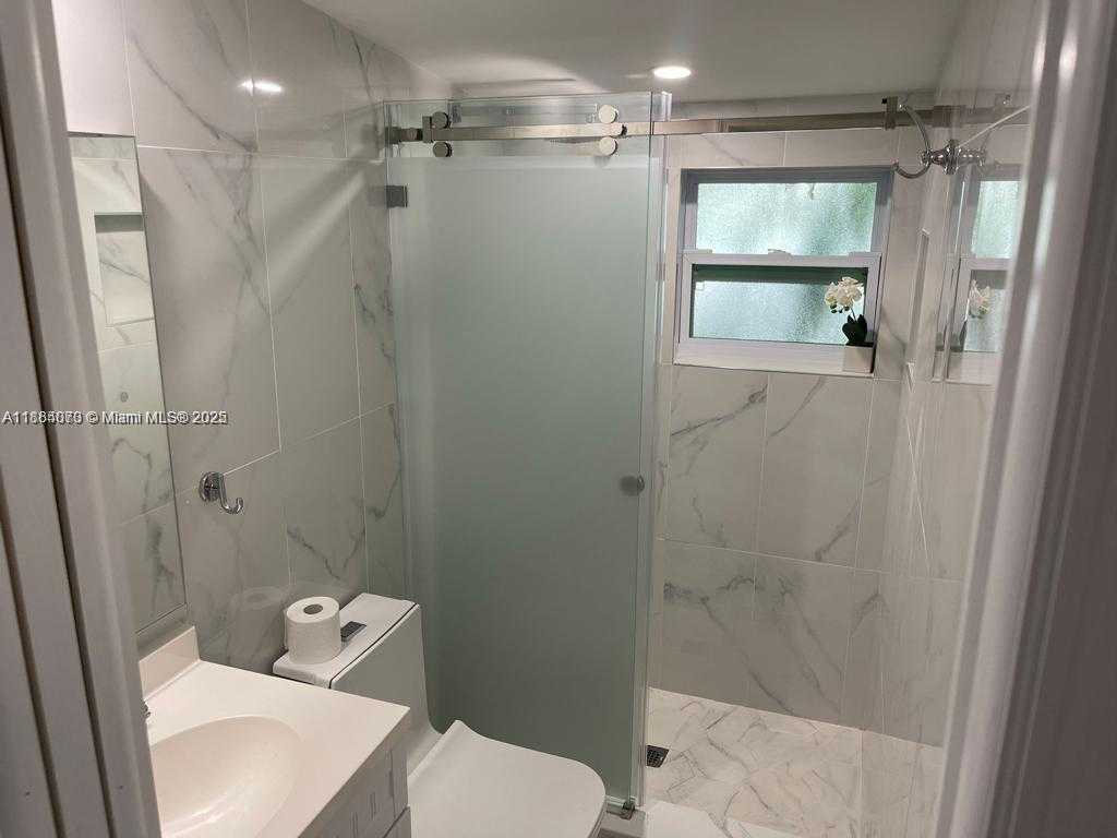 Small Image of 2338 SOUTH WEST 17TH AVE #2338, Fort Lauderdale Number 13