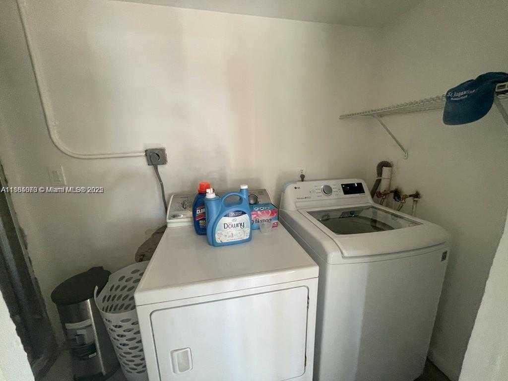 Small Image of 2338 SOUTH WEST 17TH AVE #2338, Fort Lauderdale Number 18