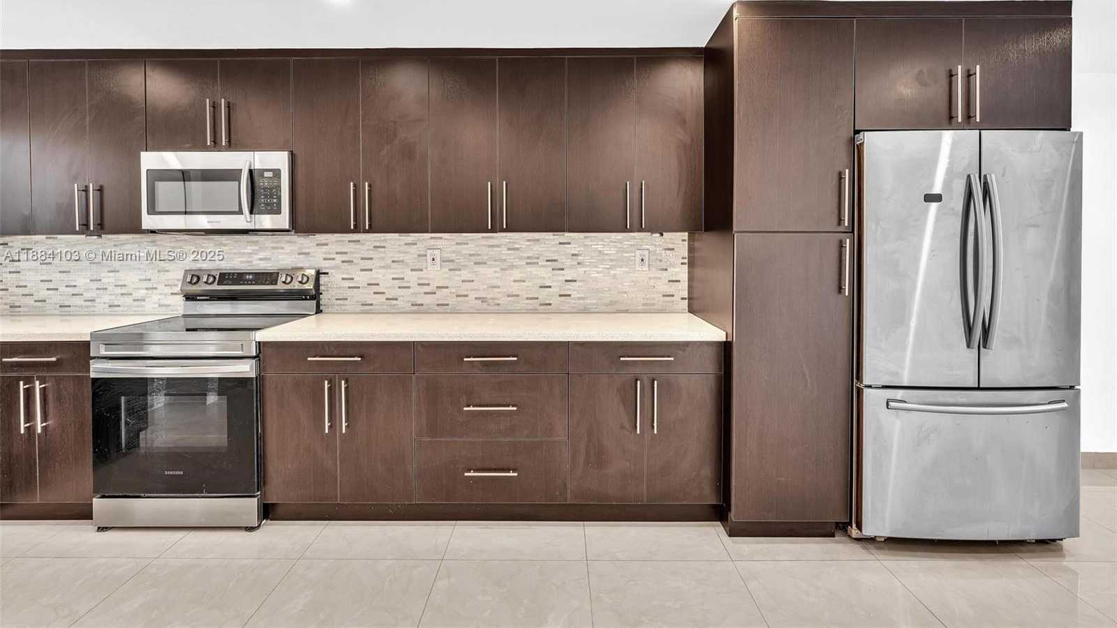 Small Image of 5618 SOUTH WEST 36TH ST, West Park Number 28